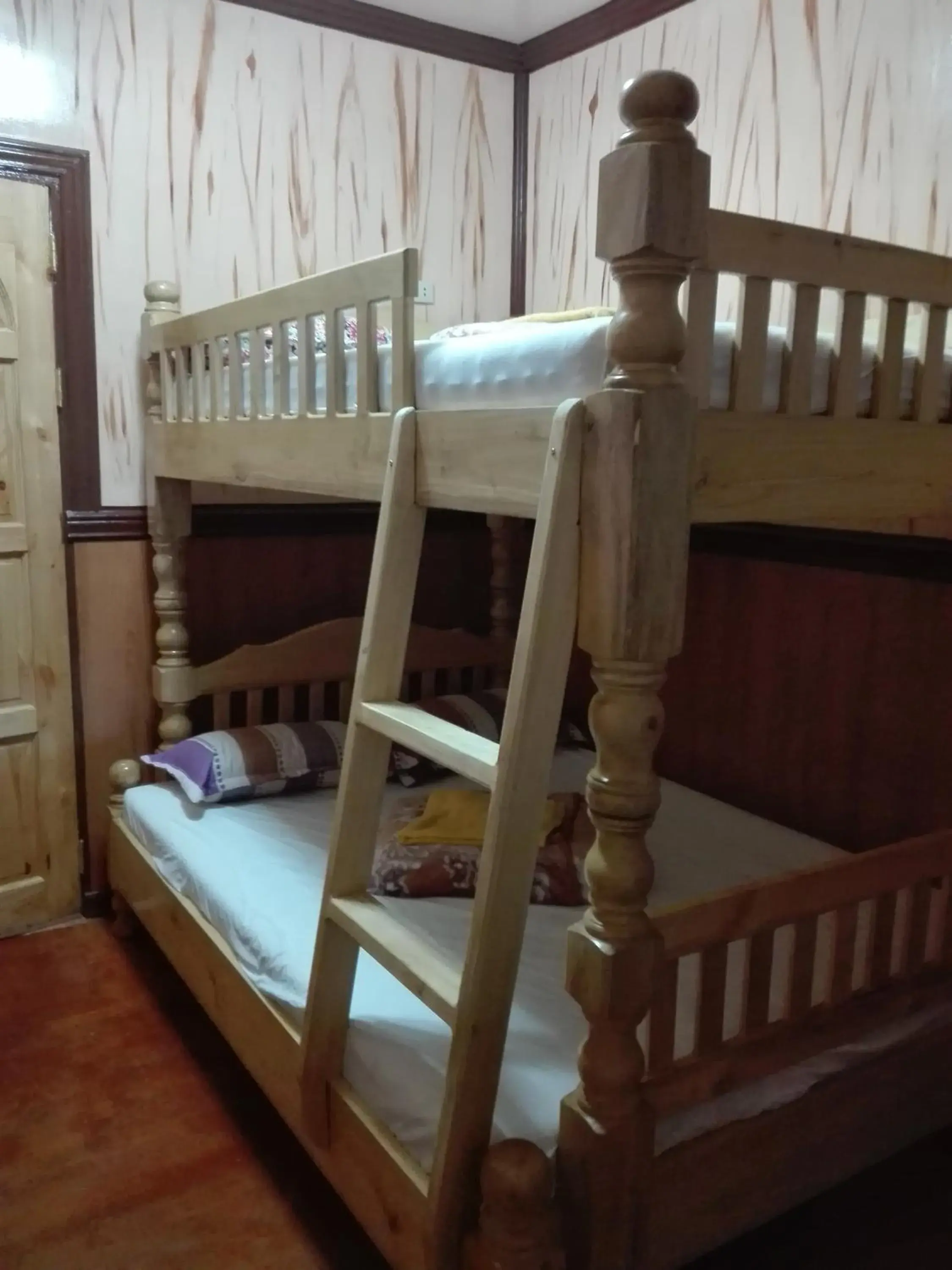Single Bed in Dormitory Room in Koreen Guest House Single Bed in Dormitory Room in Koreen Guest House