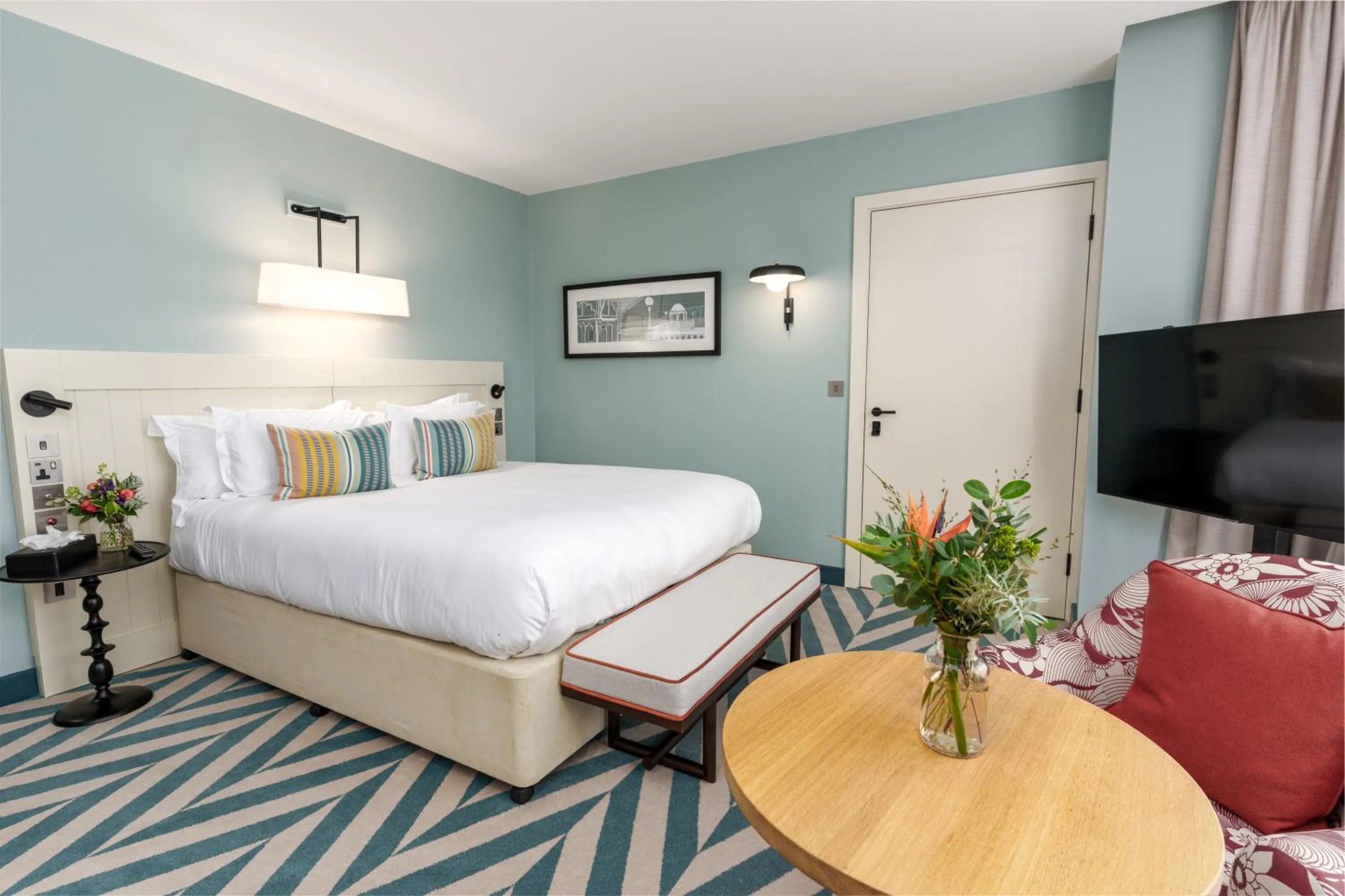 Bedroom, Bed in The Relais Cooden Beach and Spa