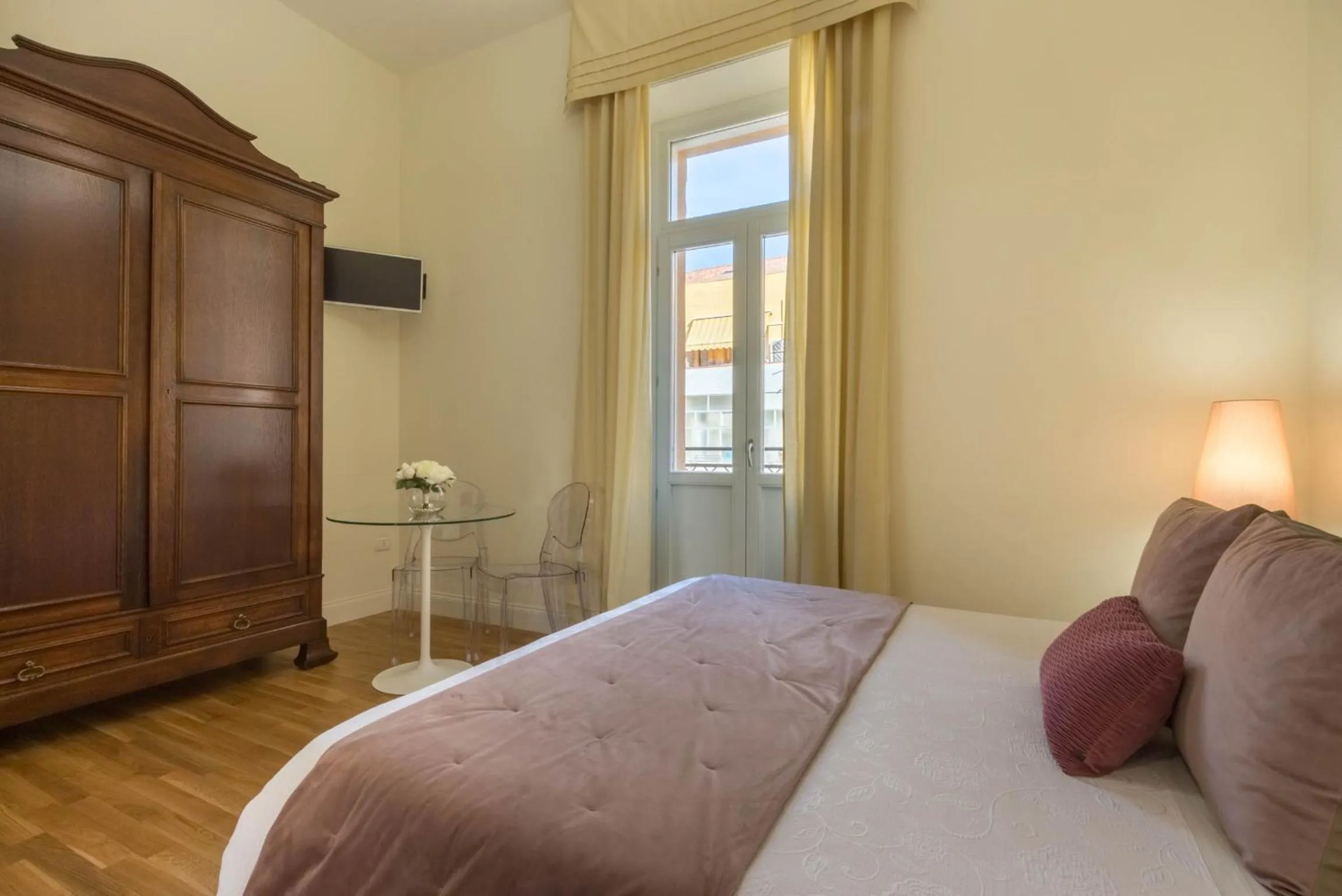 Photo of the whole room, Bed in BB22 Cagliari