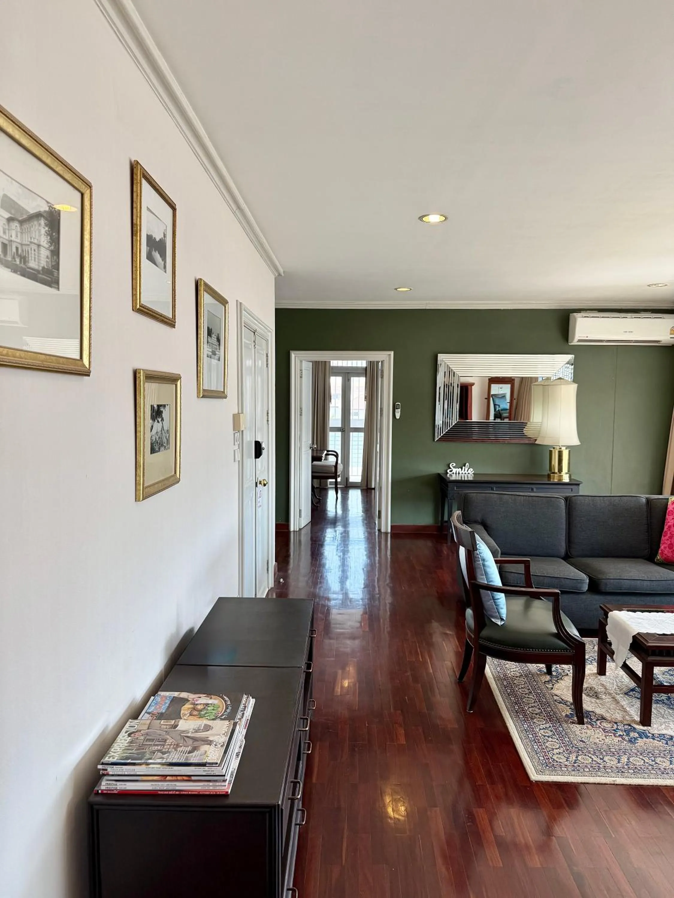 Samsen Suites Spacious 2BR Contemporary Thai Style