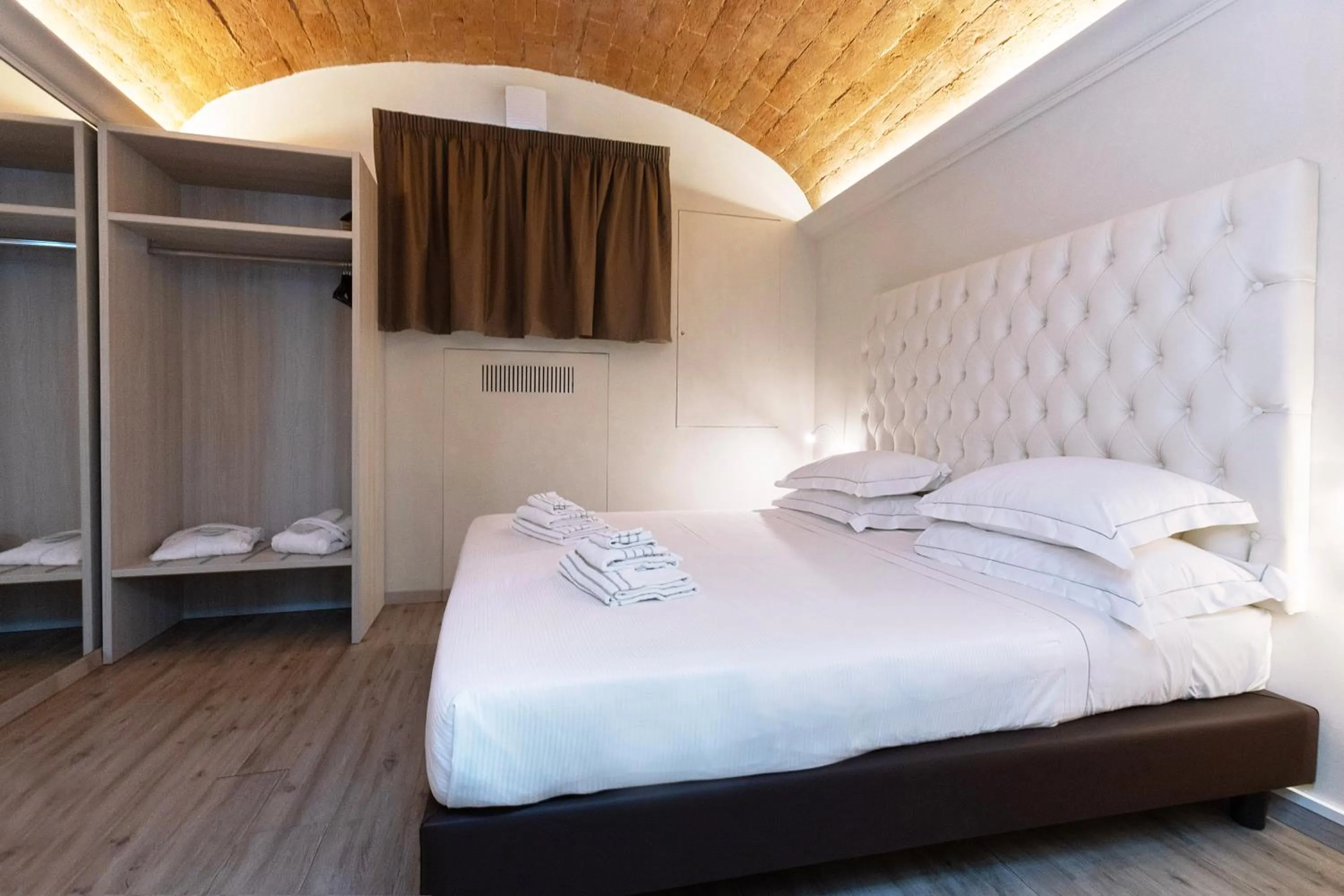 Bedroom, Bed in Florence Luxury Guest House