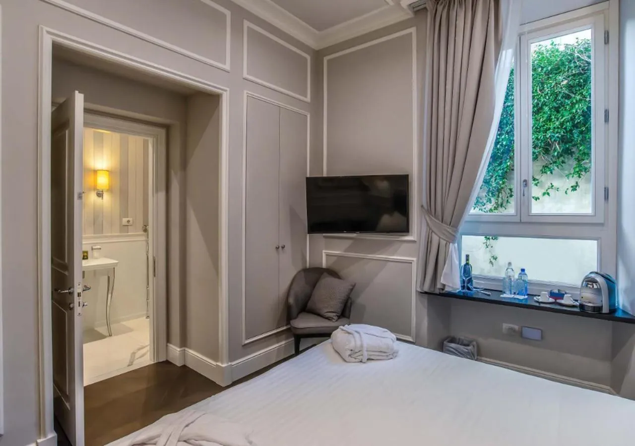 Bedroom, Bed in Florence Luxury Guest House