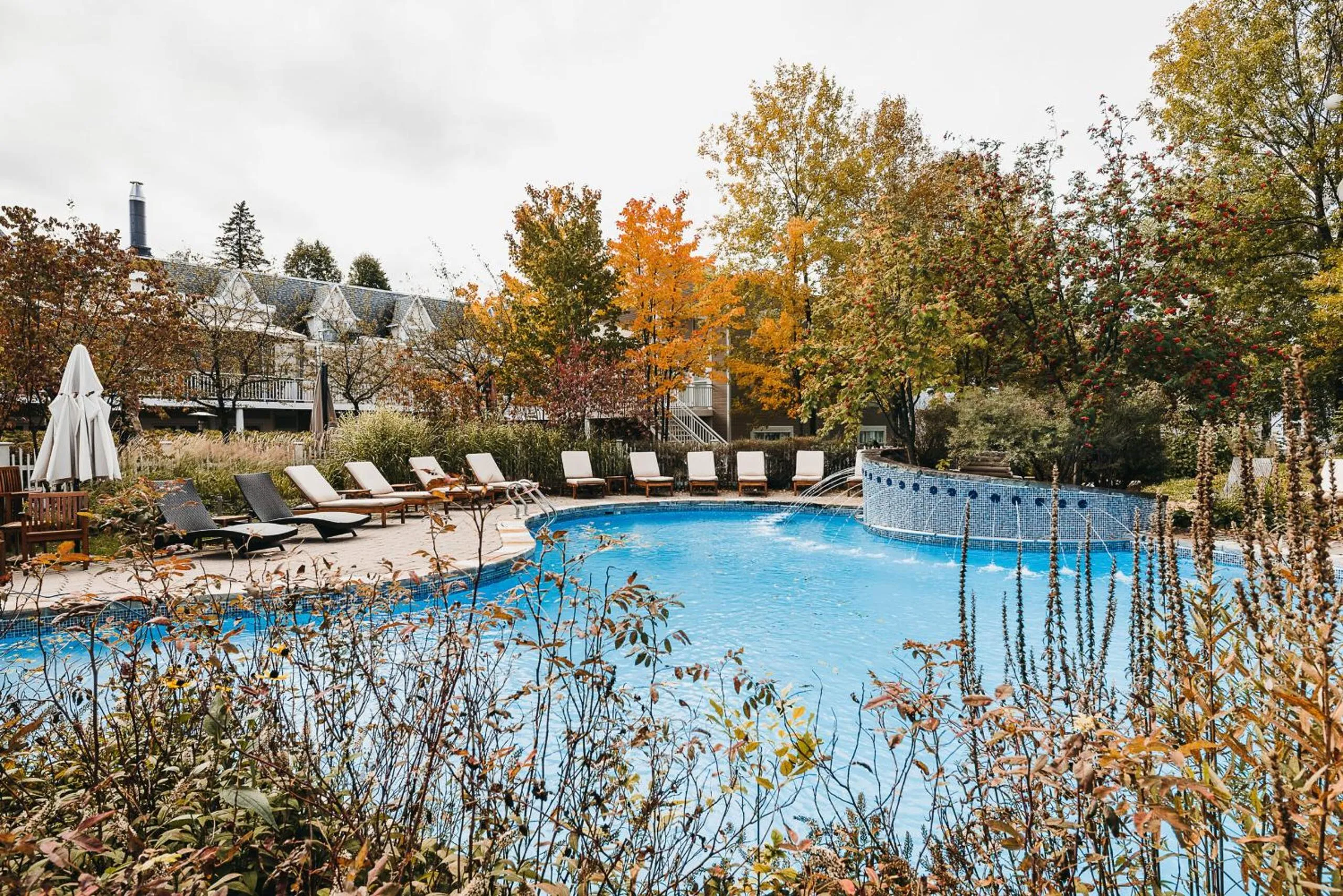Swimming pool in Hôtel Le Bonne Entente