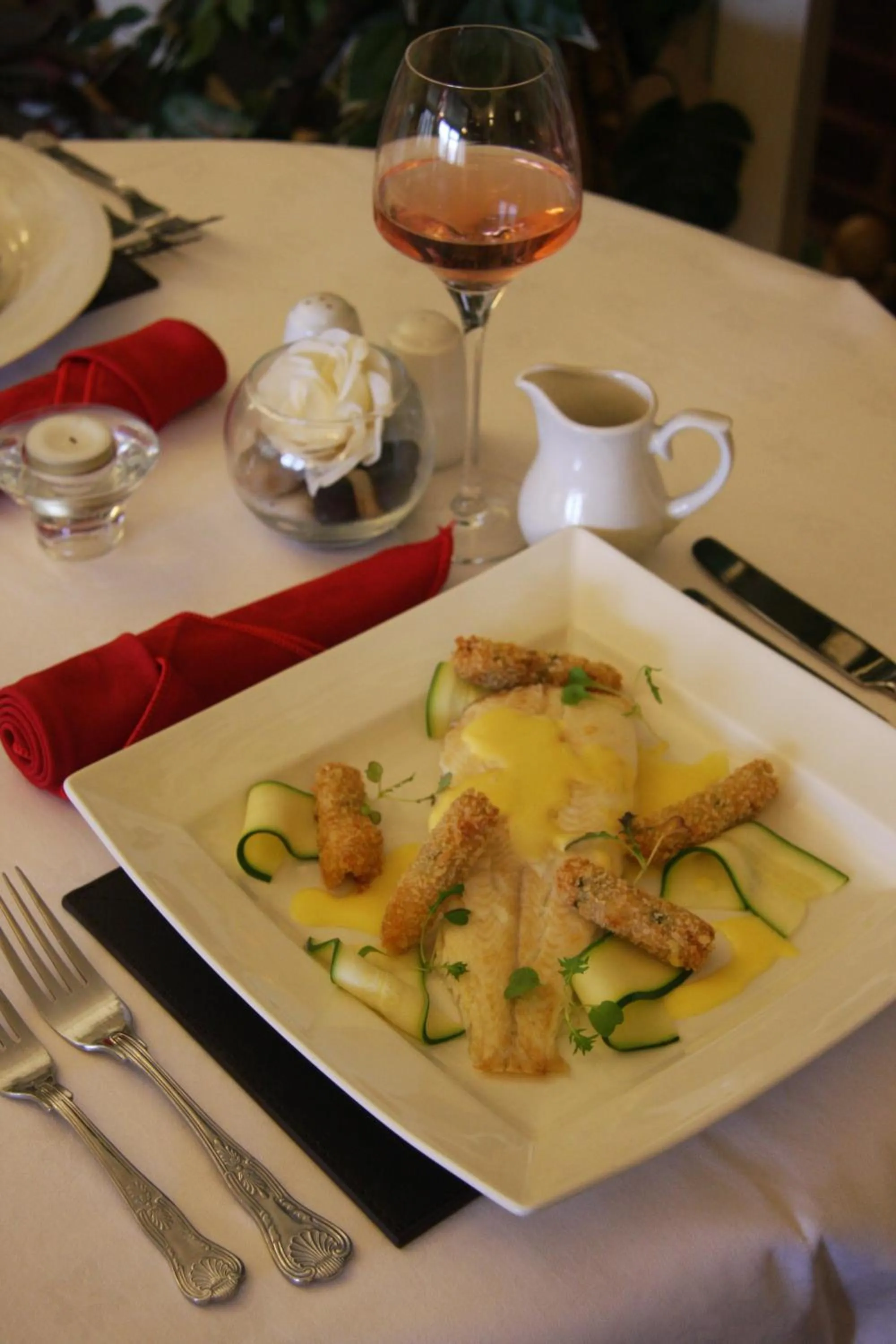 Restaurant/places to eat in Gipsy Hill Hotel