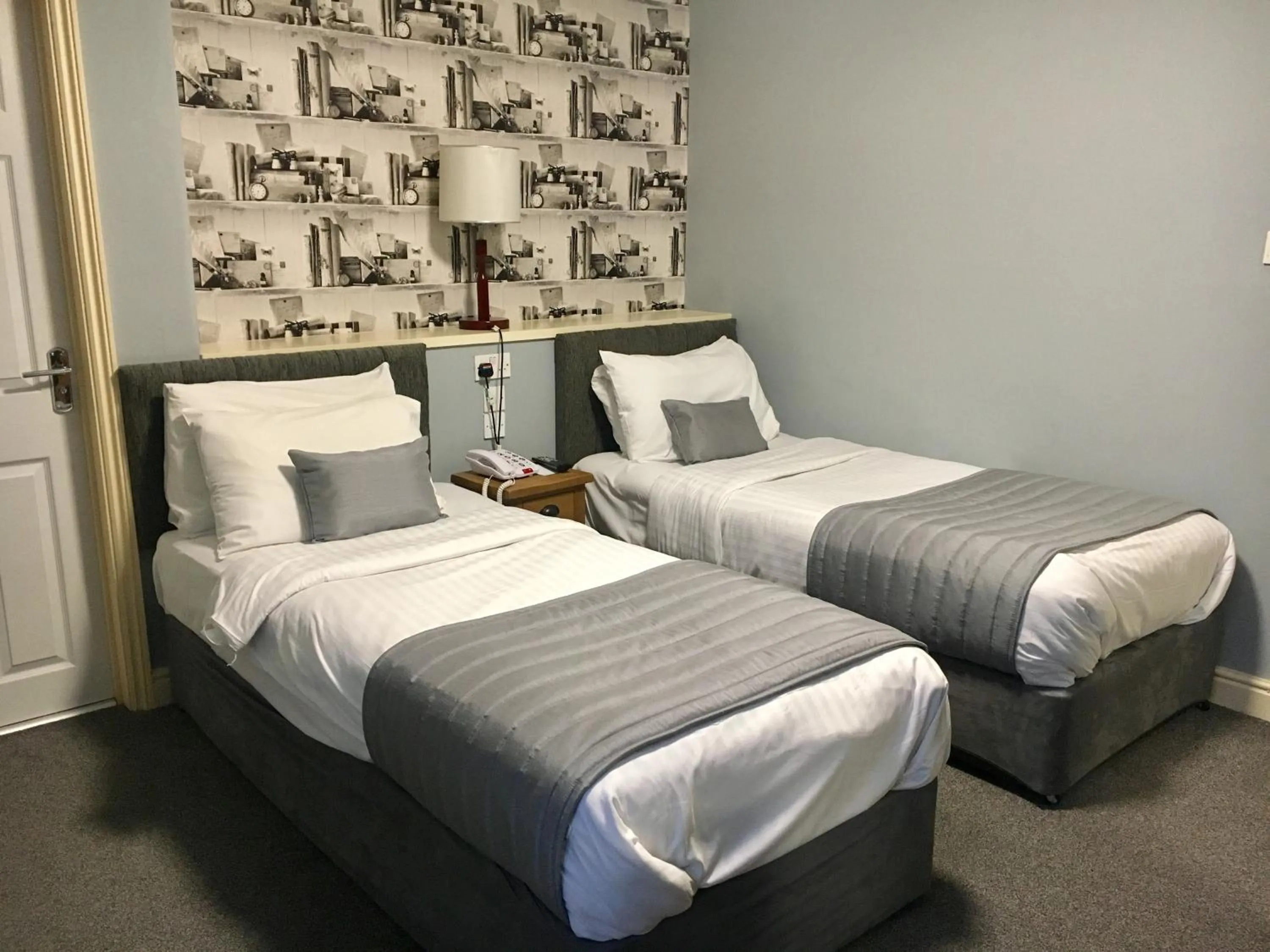 Bed in Normanton Park Hotel, Sure Hotel Collection by Best Western