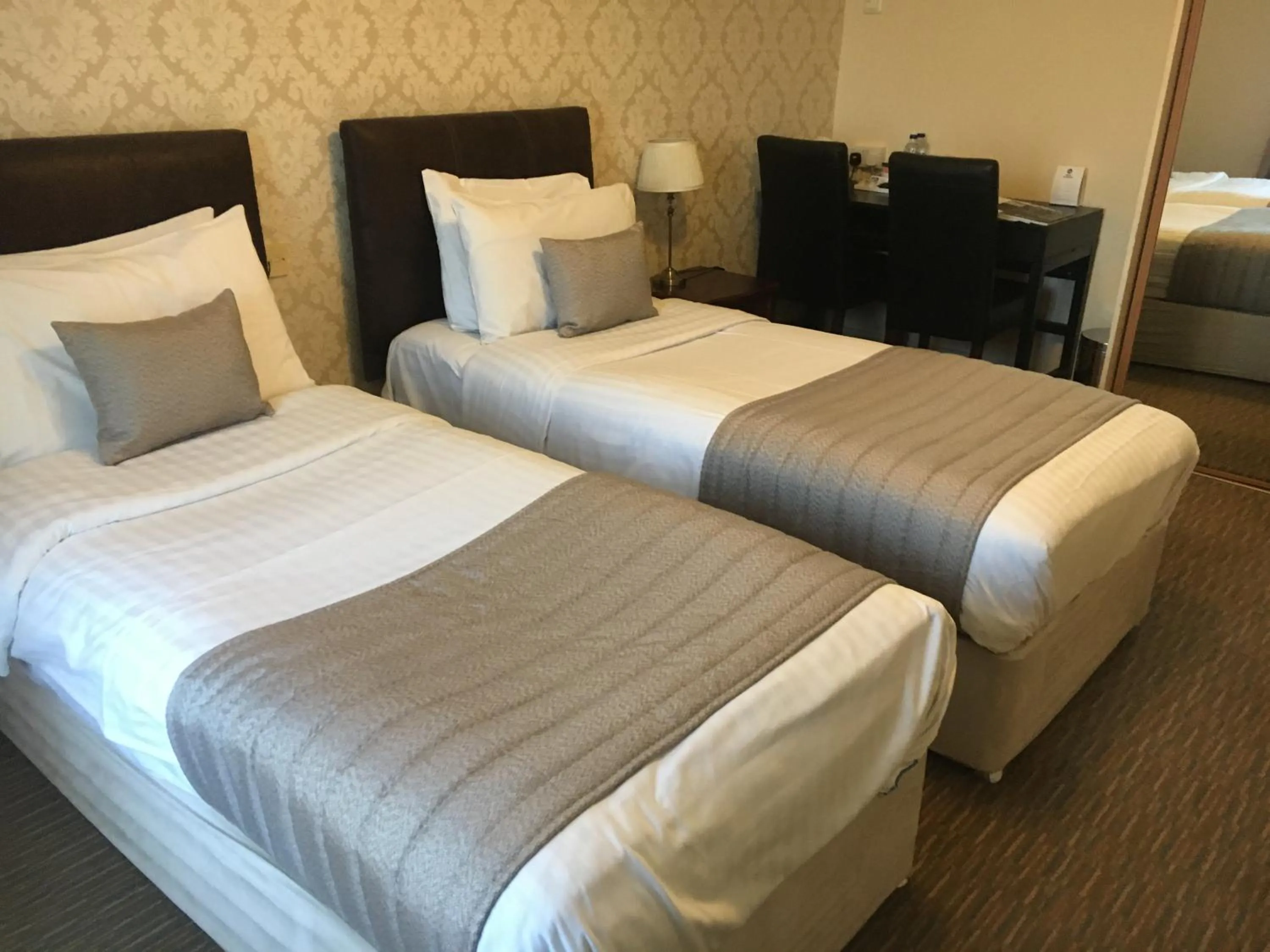 Bed in Normanton Park Hotel, Sure Hotel Collection by Best Western