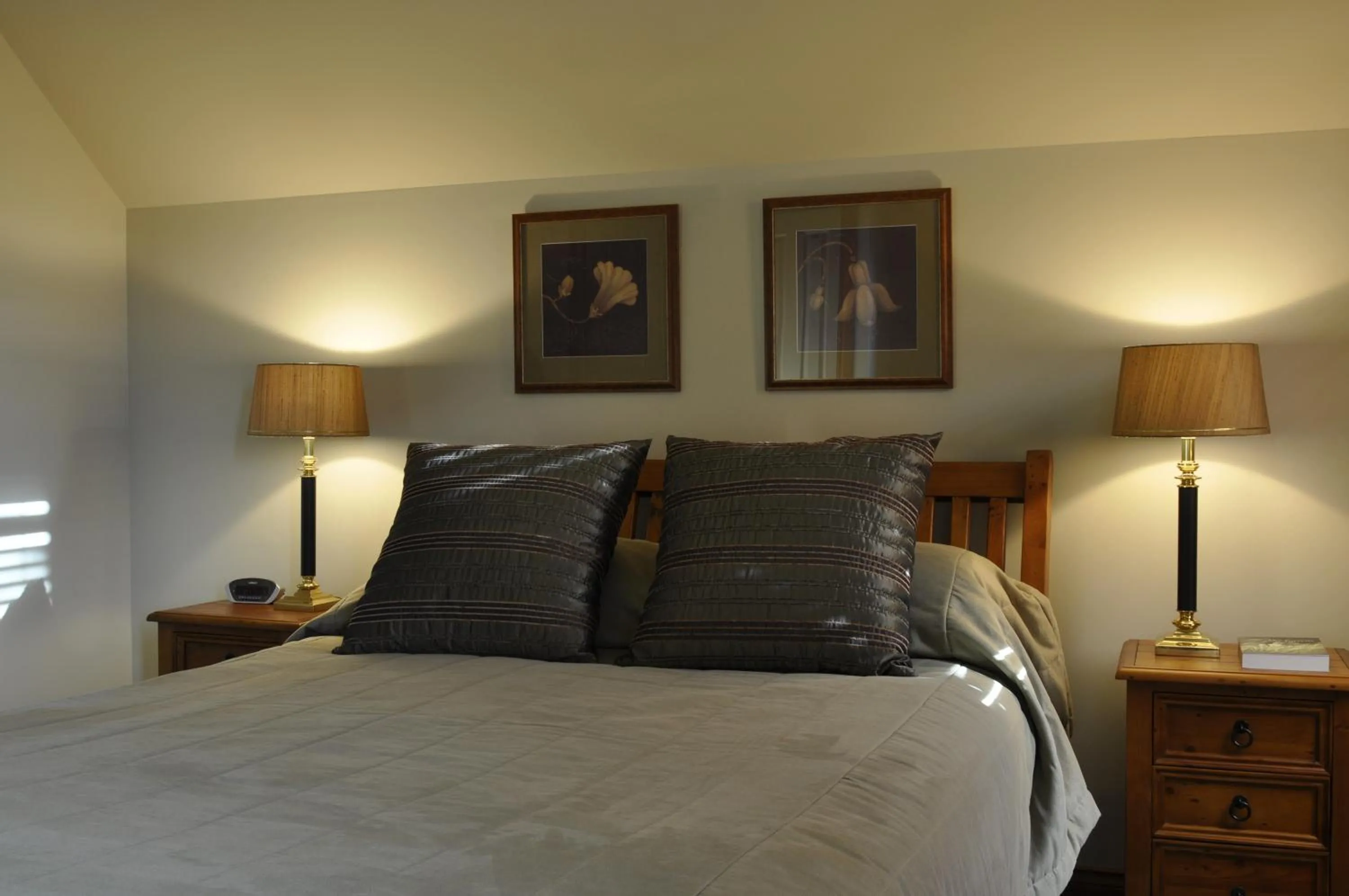 Bed in Lansdown Peaks Apartments