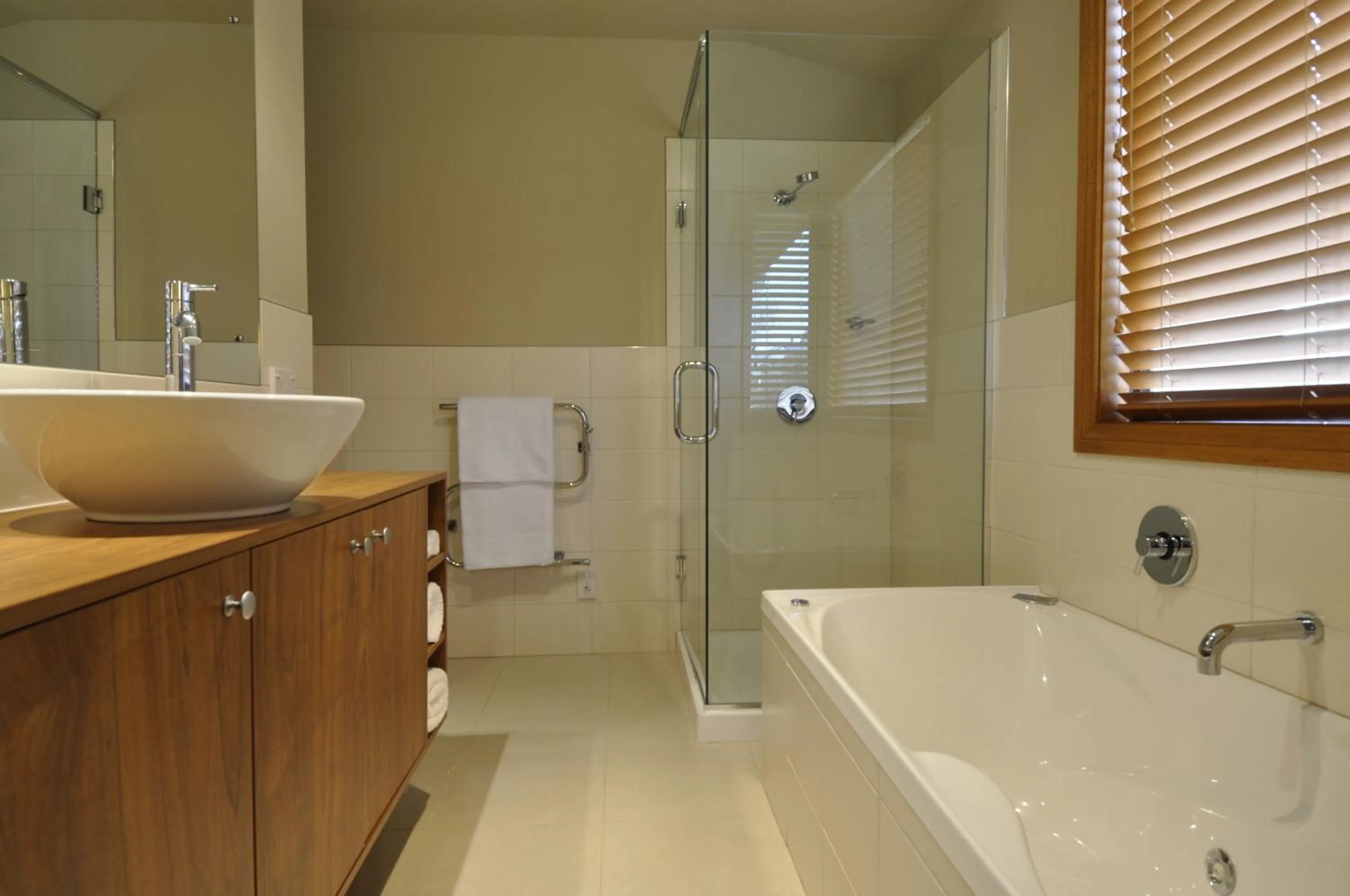 Bathroom in Lansdown Peaks Apartments