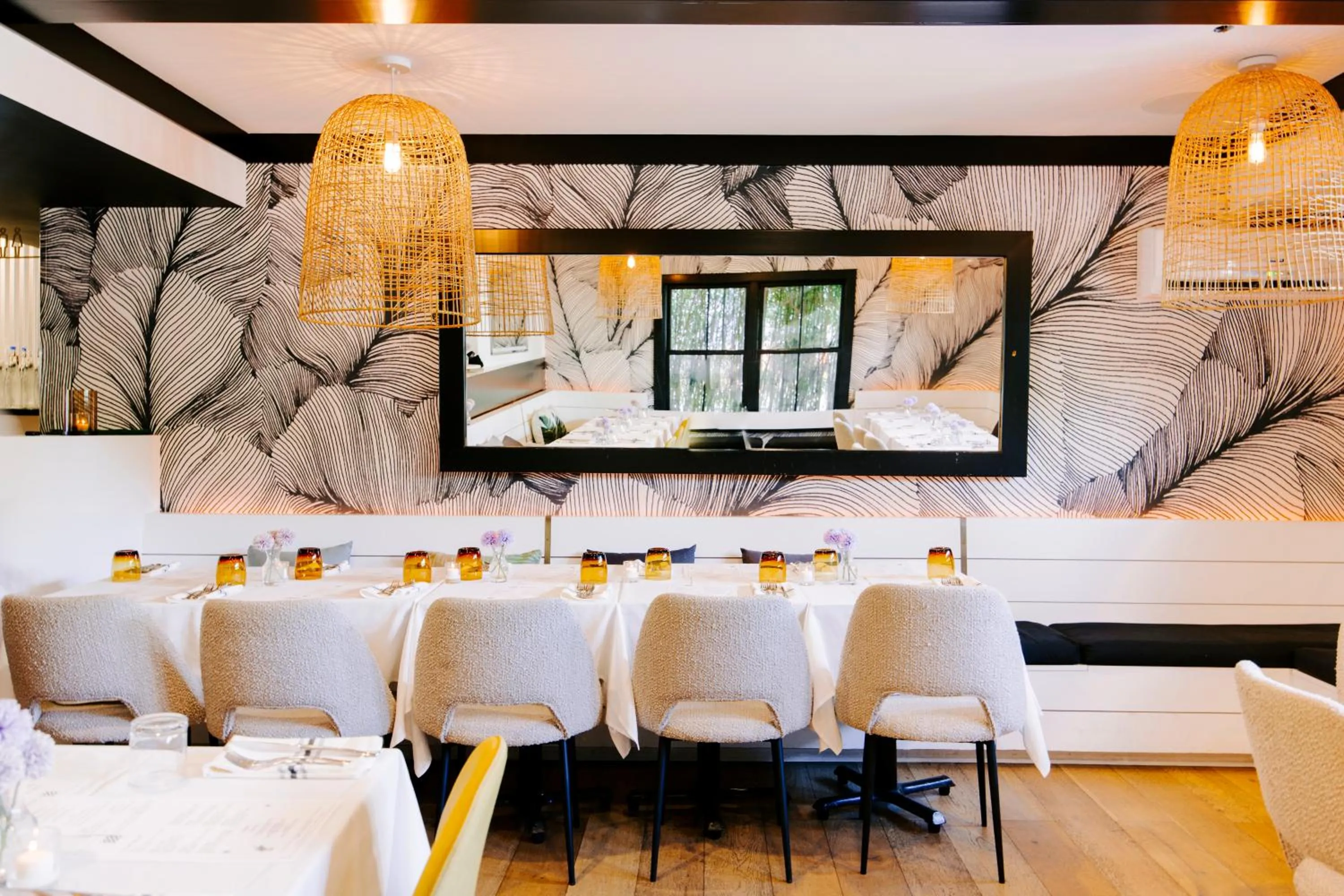 Restaurant/places to eat in American Beech Hotel