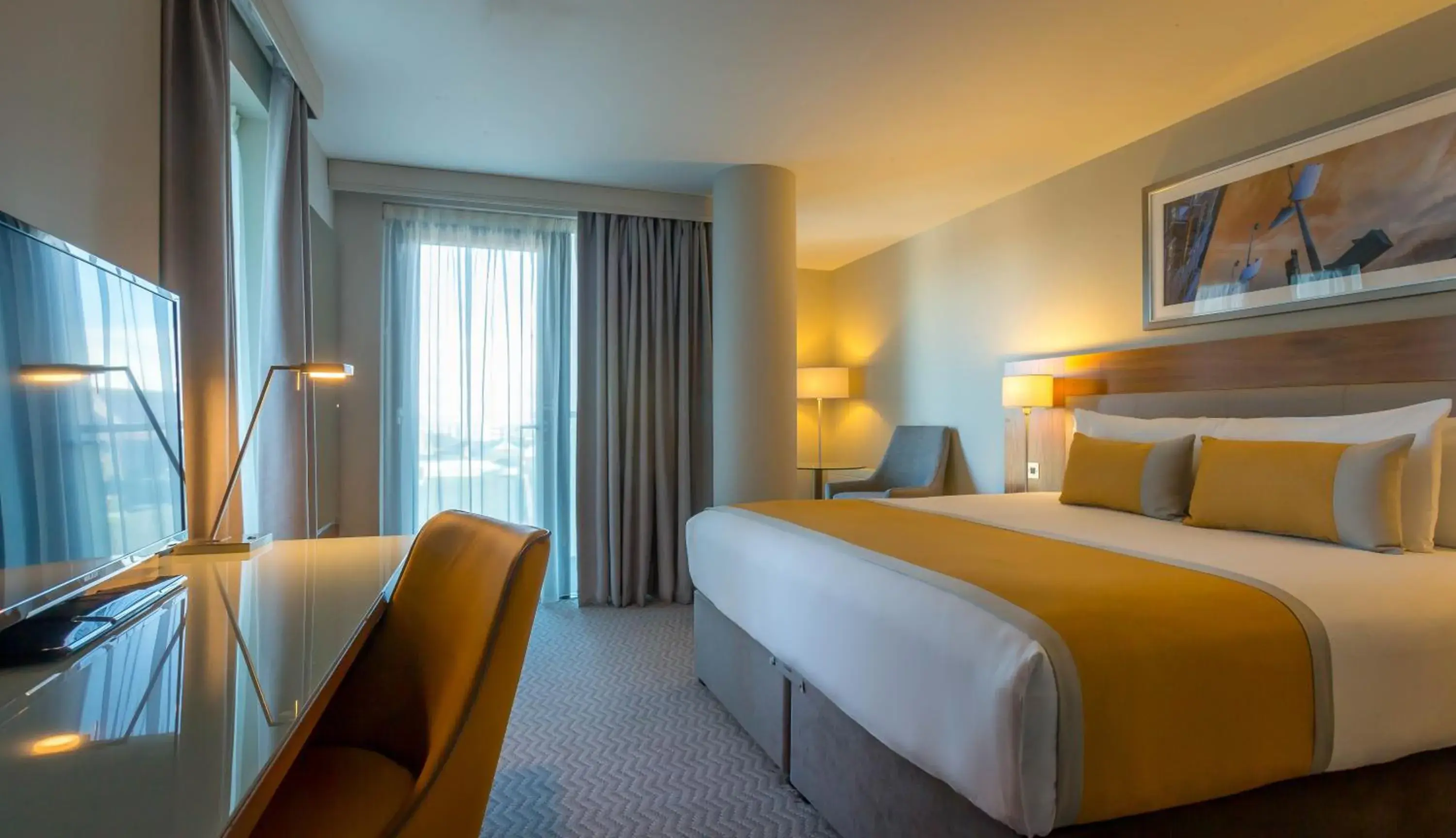 Bedroom, Bed in Maldron Hotel Smithfield Dublin City Bedroom, Bed in Maldron Hotel Smithfield Dublin City