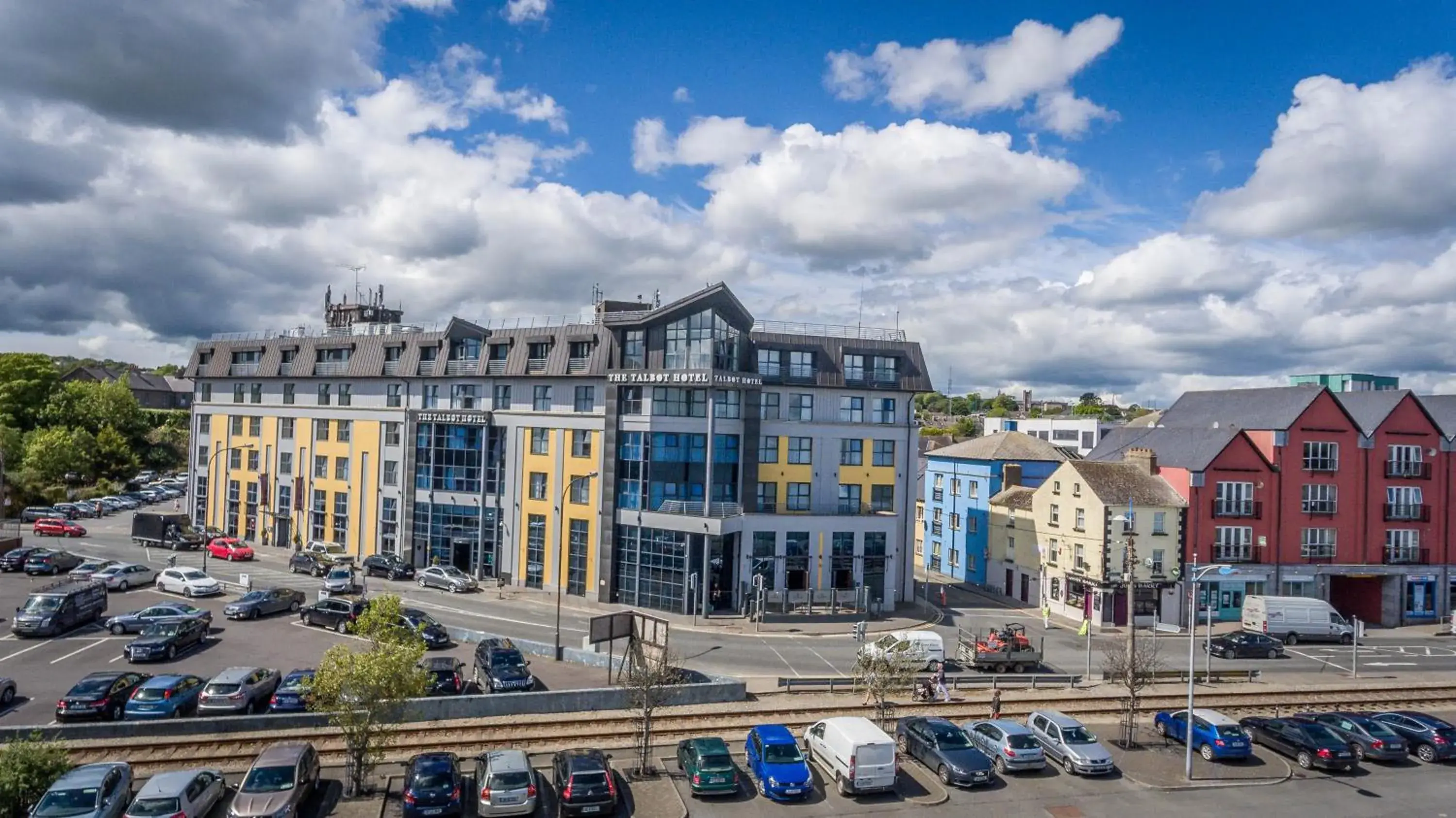 Property building in Talbot Hotel Wexford Property building in Talbot Hotel Wexford