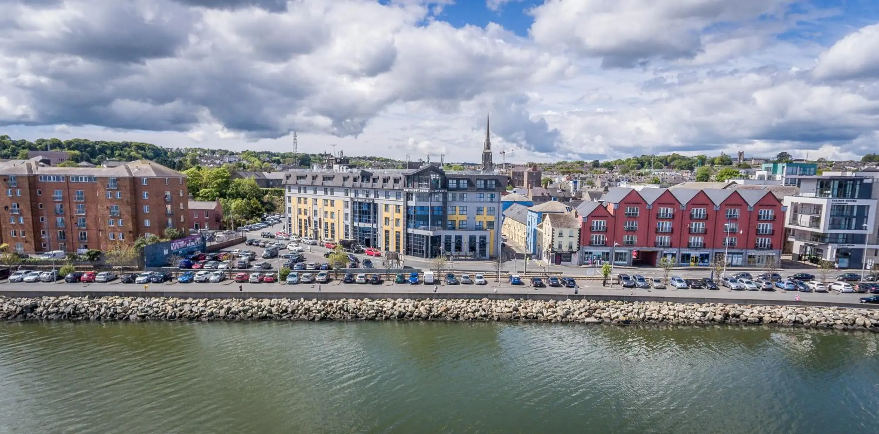 Property building in Talbot Hotel Wexford Property building in Talbot Hotel Wexford