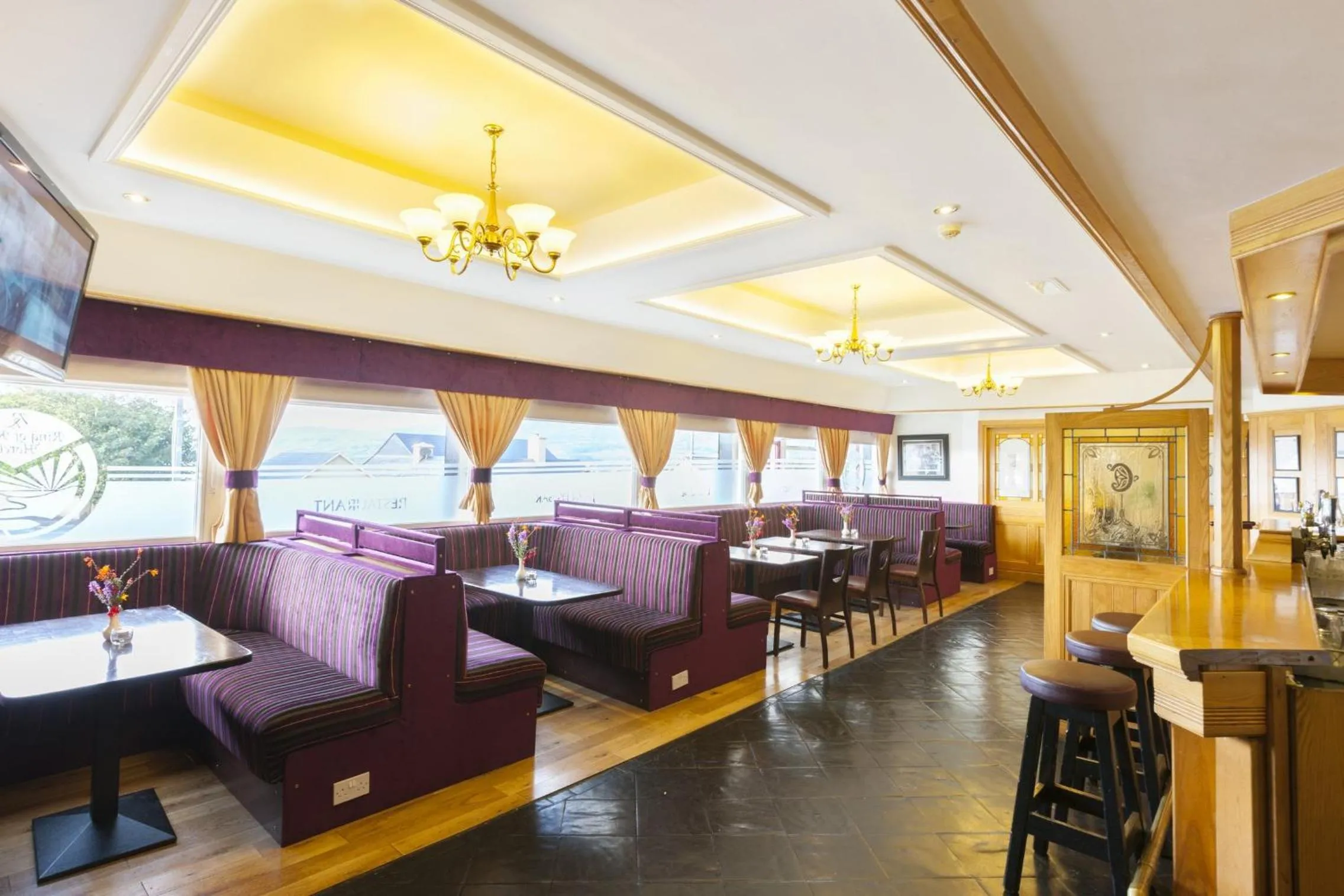Restaurant/places to eat in Ring of Kerry Hotel