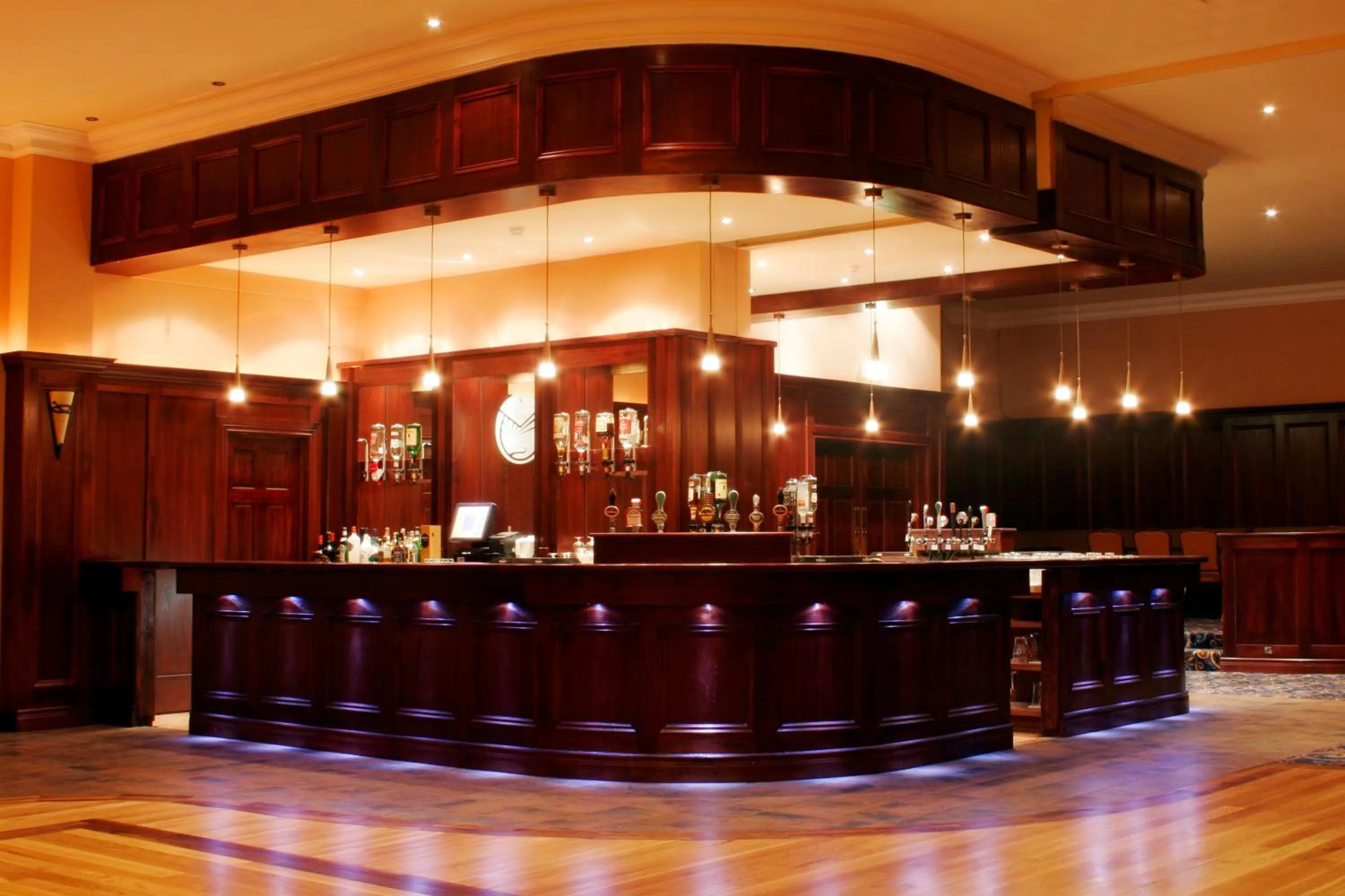 Lounge or bar in Ring of Kerry Hotel