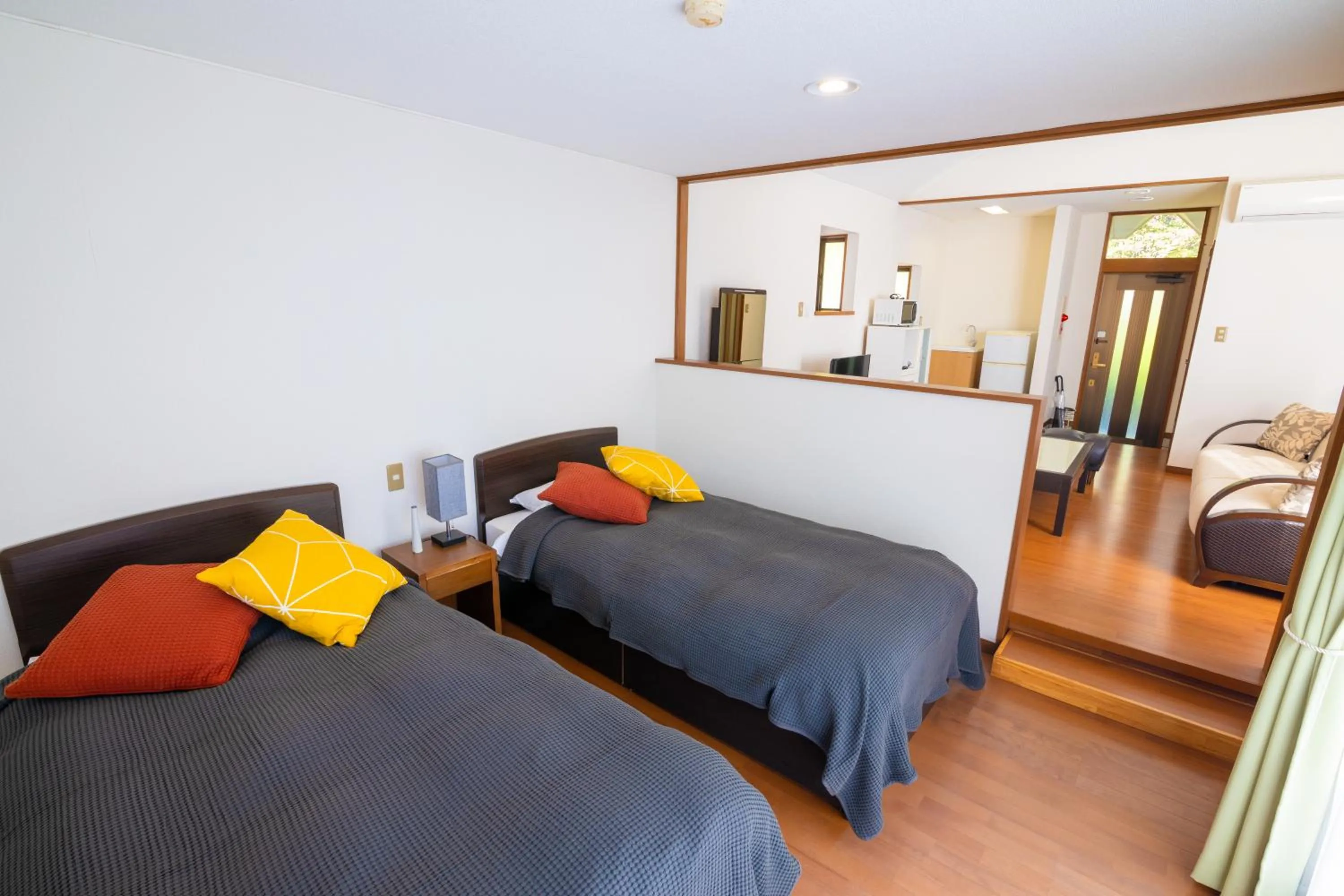 Photo of the whole room, Bed in Le Nessa Akazawa