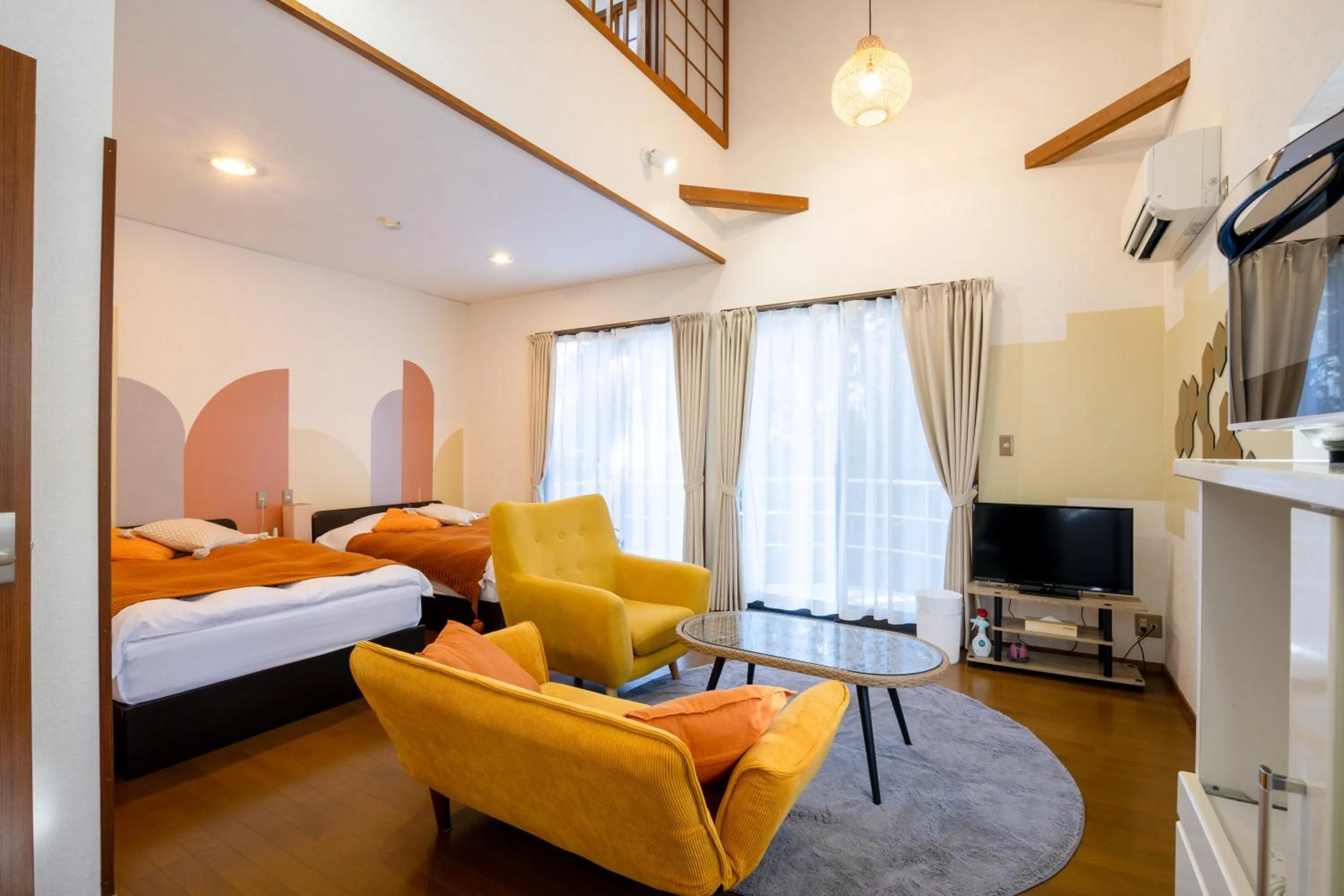 Photo of the whole room, Bed in Le Nessa Akazawa