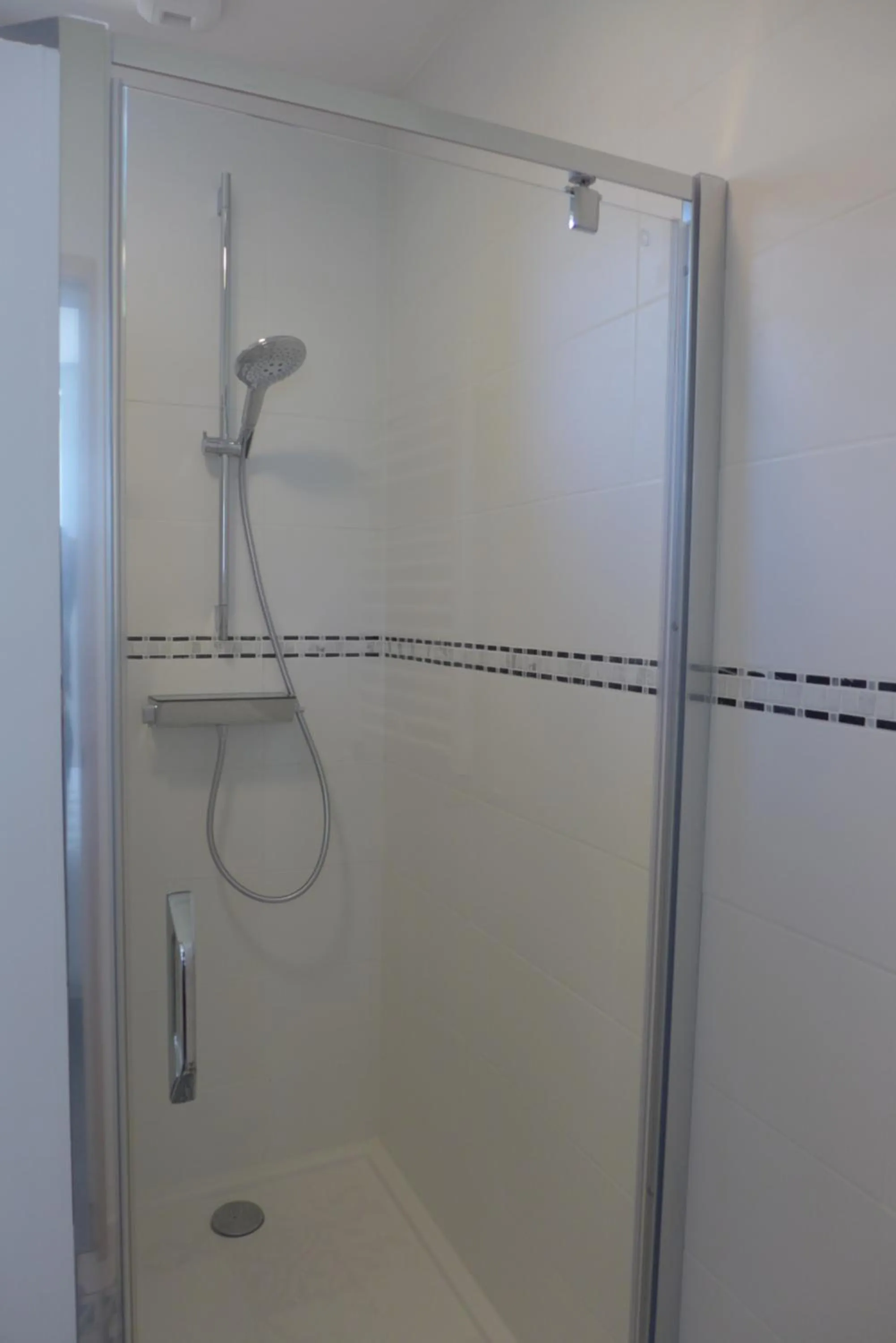 Shower in BREVOCEAN Chb calme Côte Atlantique