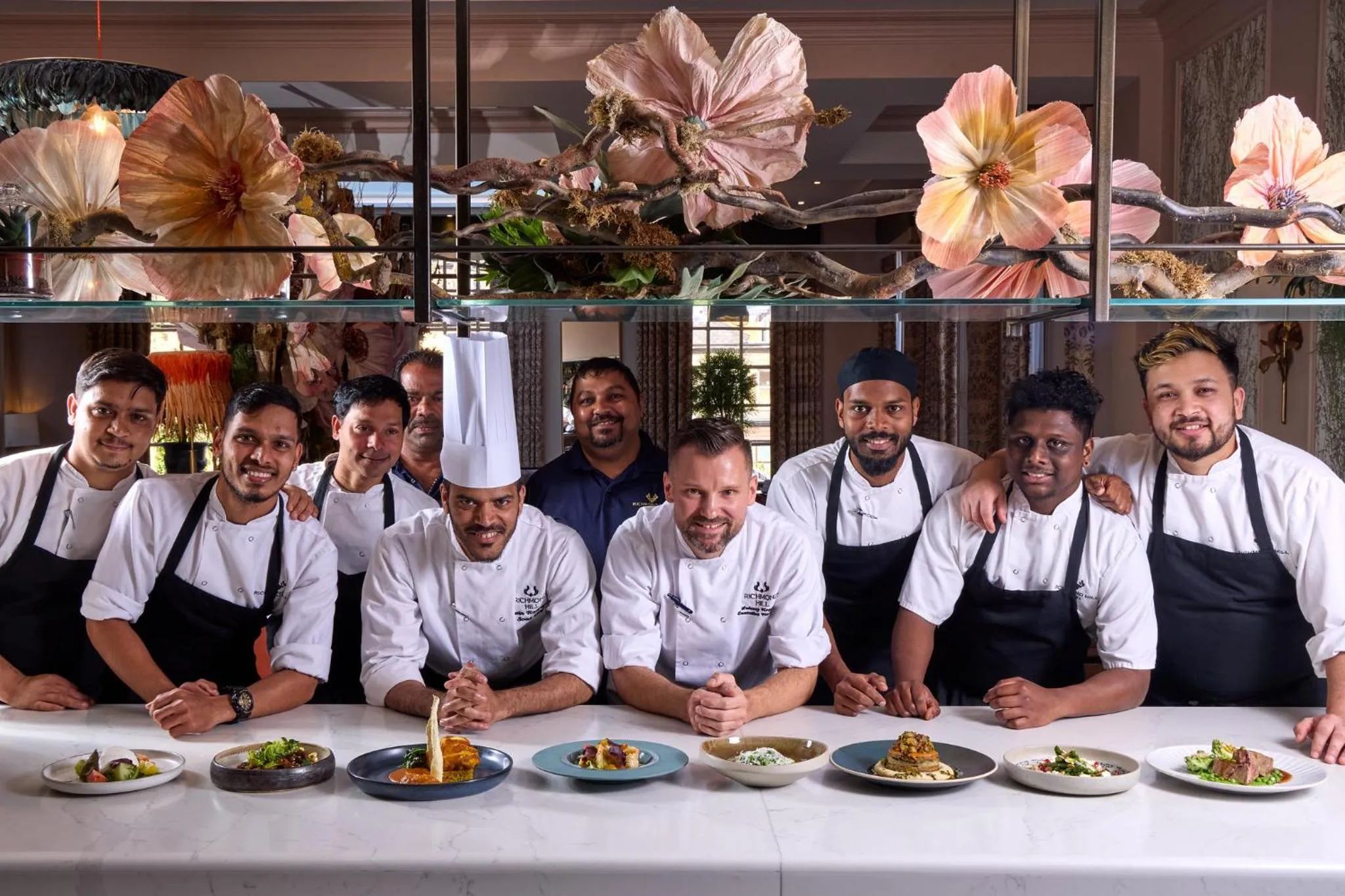 Restaurant/places to eat in Richmond Hill Hotel