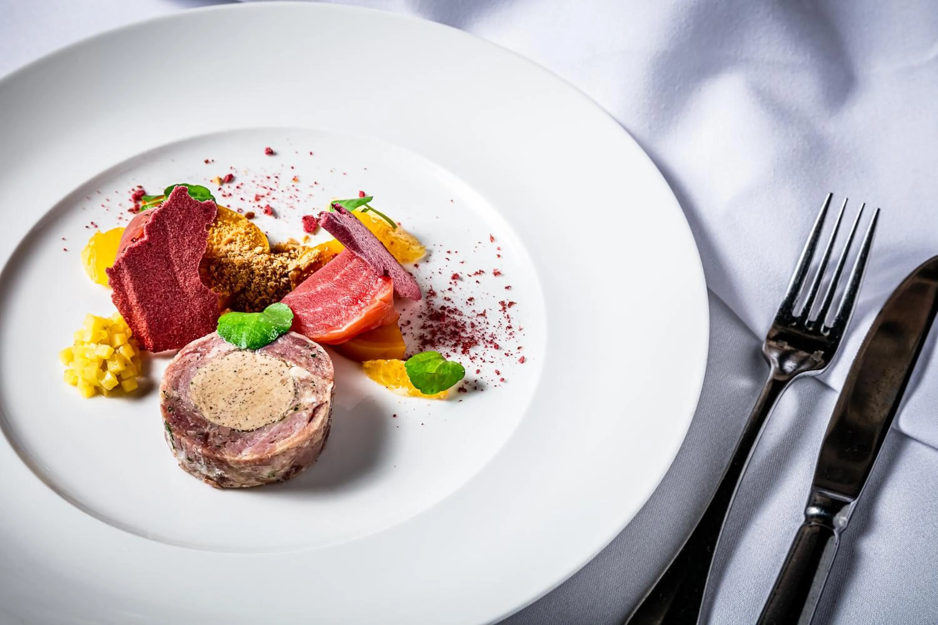 Restaurant/places to eat in Dalhousie Castle Hotel