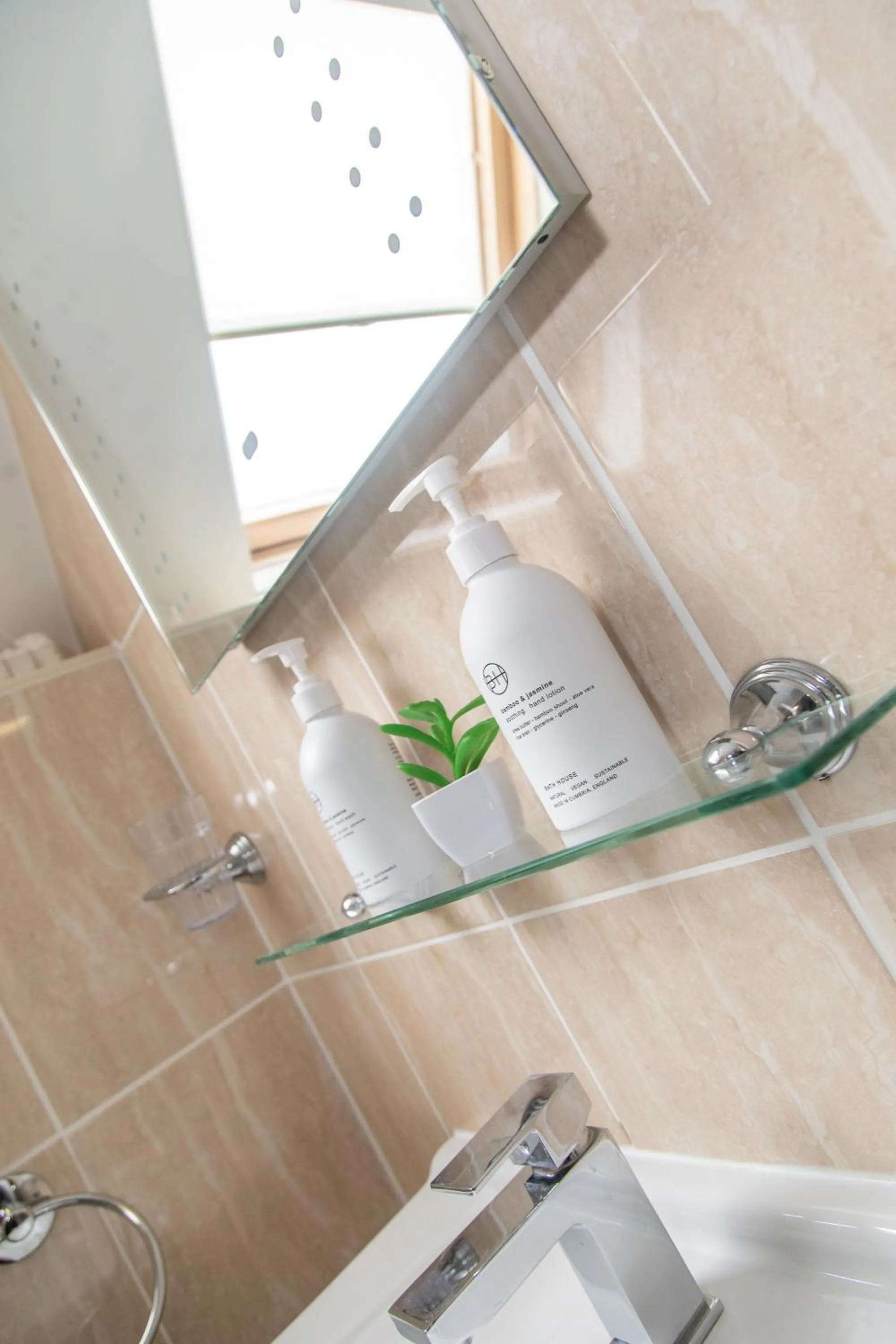 Shower in Beaumont Guest House Windermere - Adult Only - Free Car Park & Off Site access to the local Health Centre