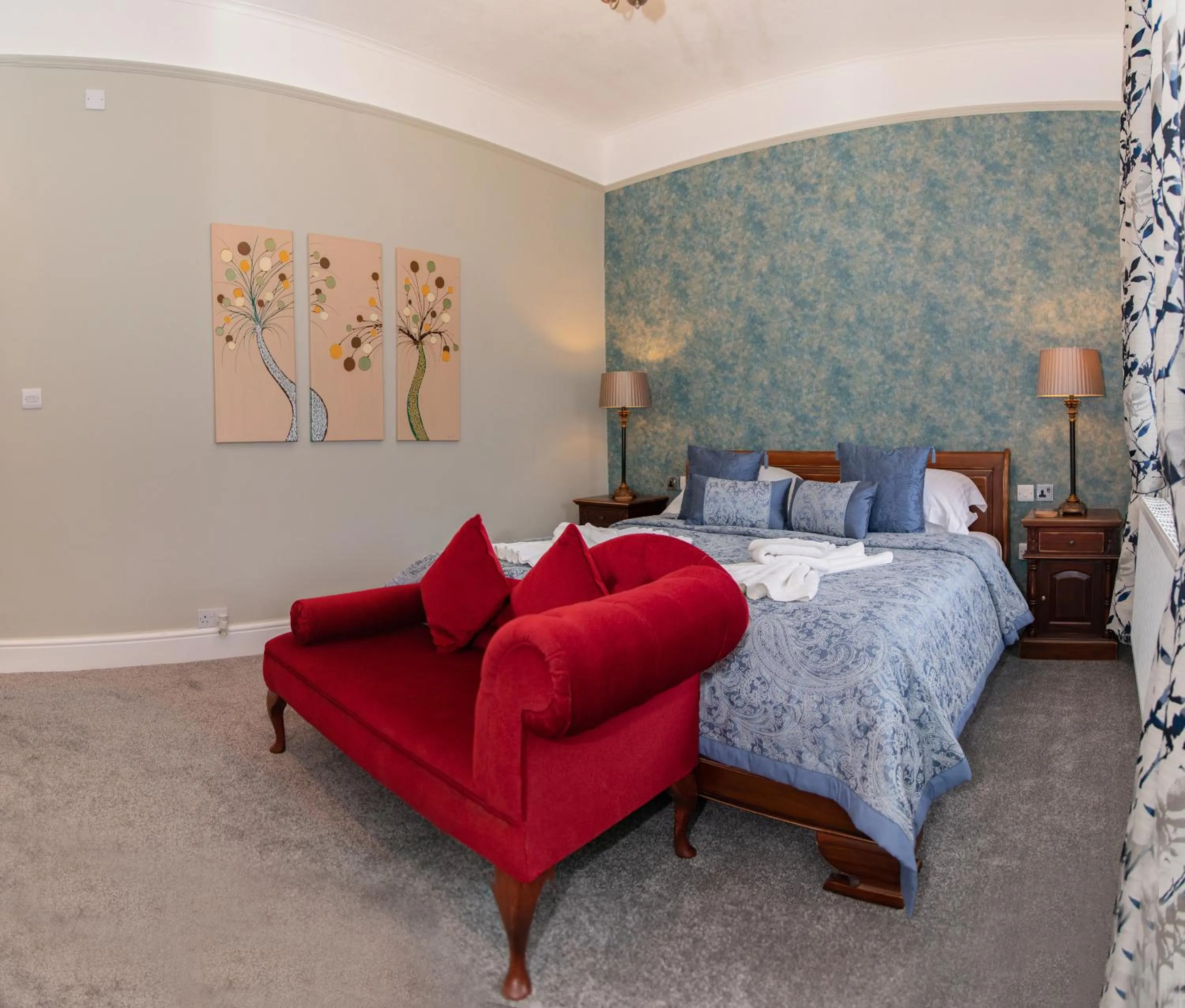 Bed in Beaumont Guest House Windermere - Adult Only - Free Car Park & Off Site access to the local Health Centre