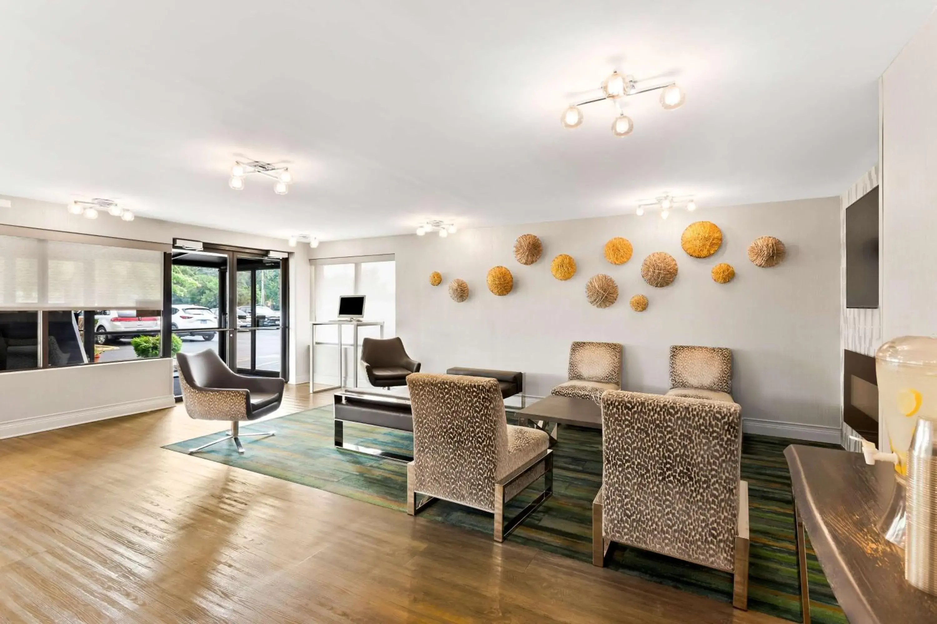 Lobby or reception in Best Western Naperville Inn Lobby or reception in Best Western Naperville Inn