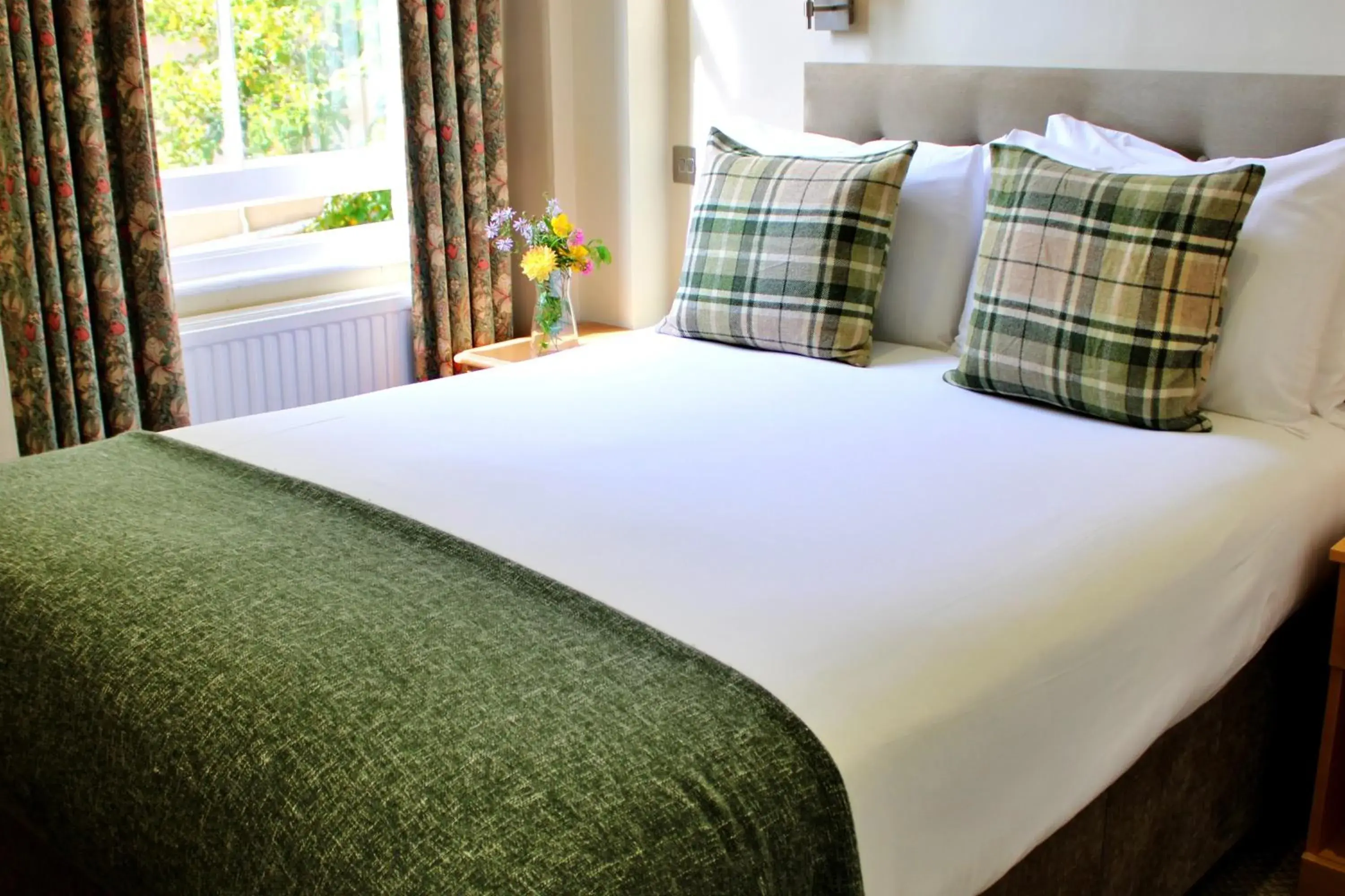 Small Double Room in Victoria Square Hotel Clifton Village Small Double Room in Victoria Square Hotel Clifton Village