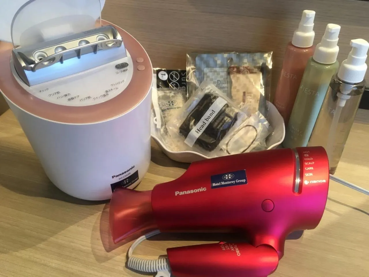 Photo of the whole room in Hotel Monterey Himeji