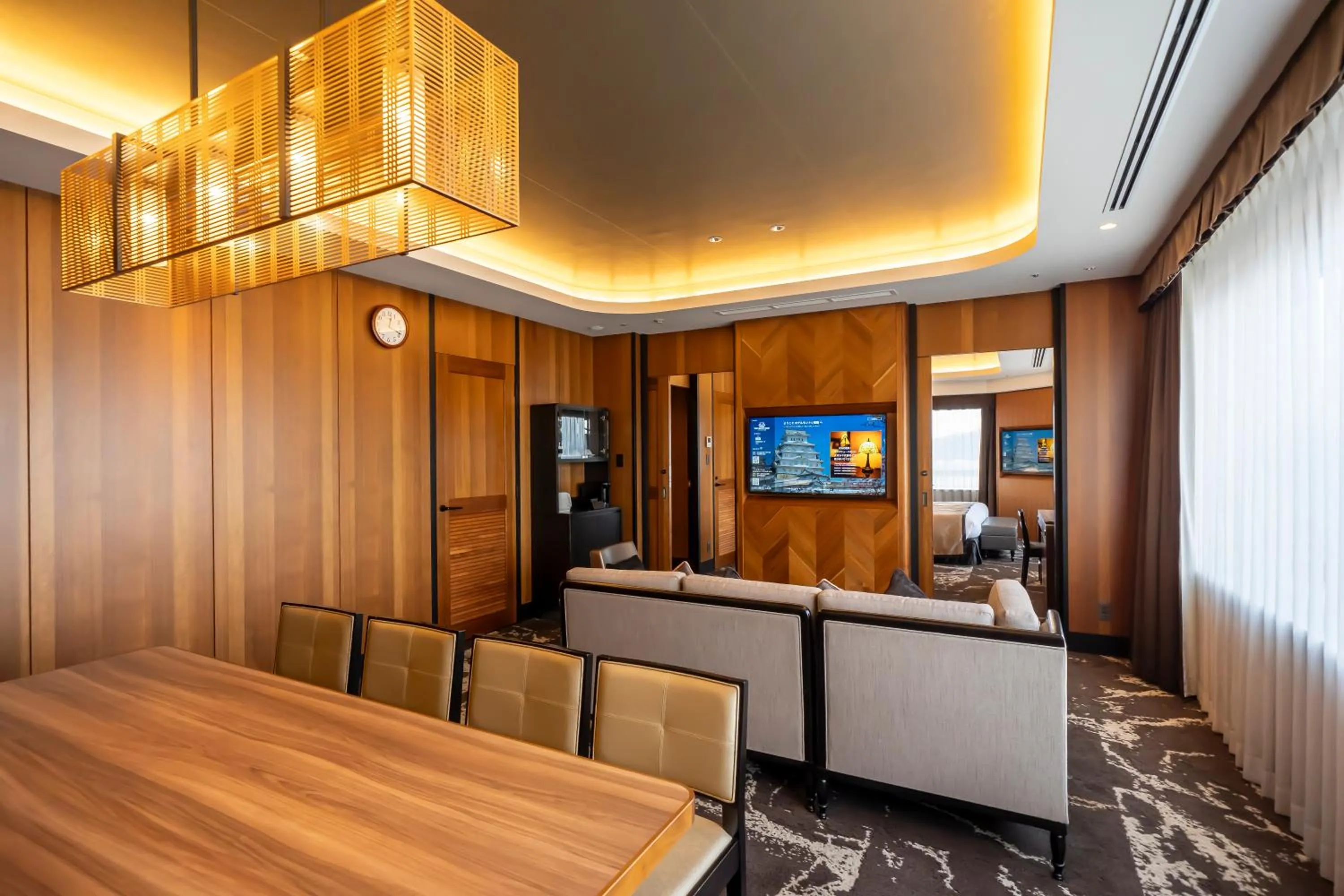 Photo of the whole room in Hotel Monterey Himeji