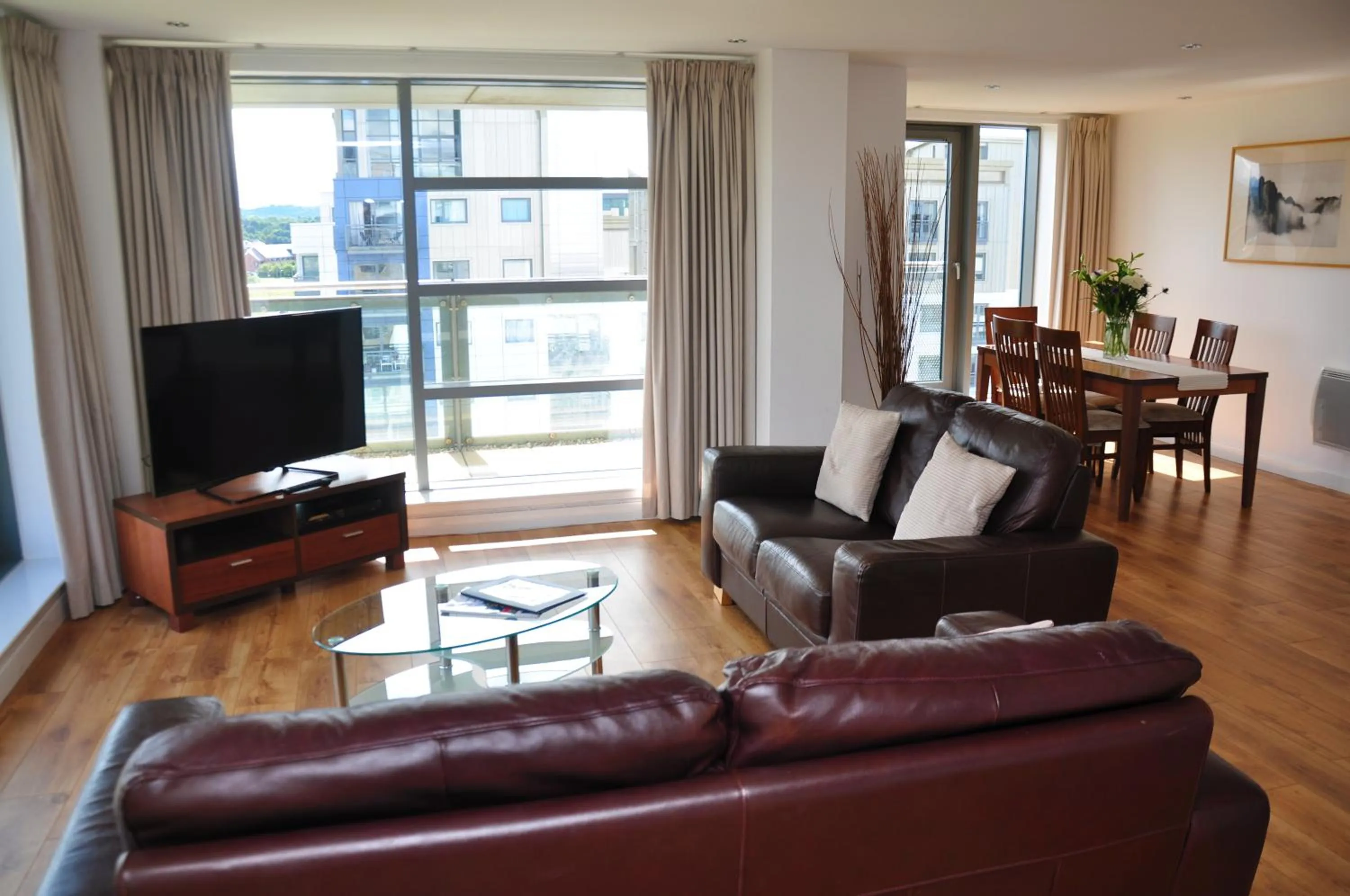 TV and multimedia in Ocean Serviced Apartments