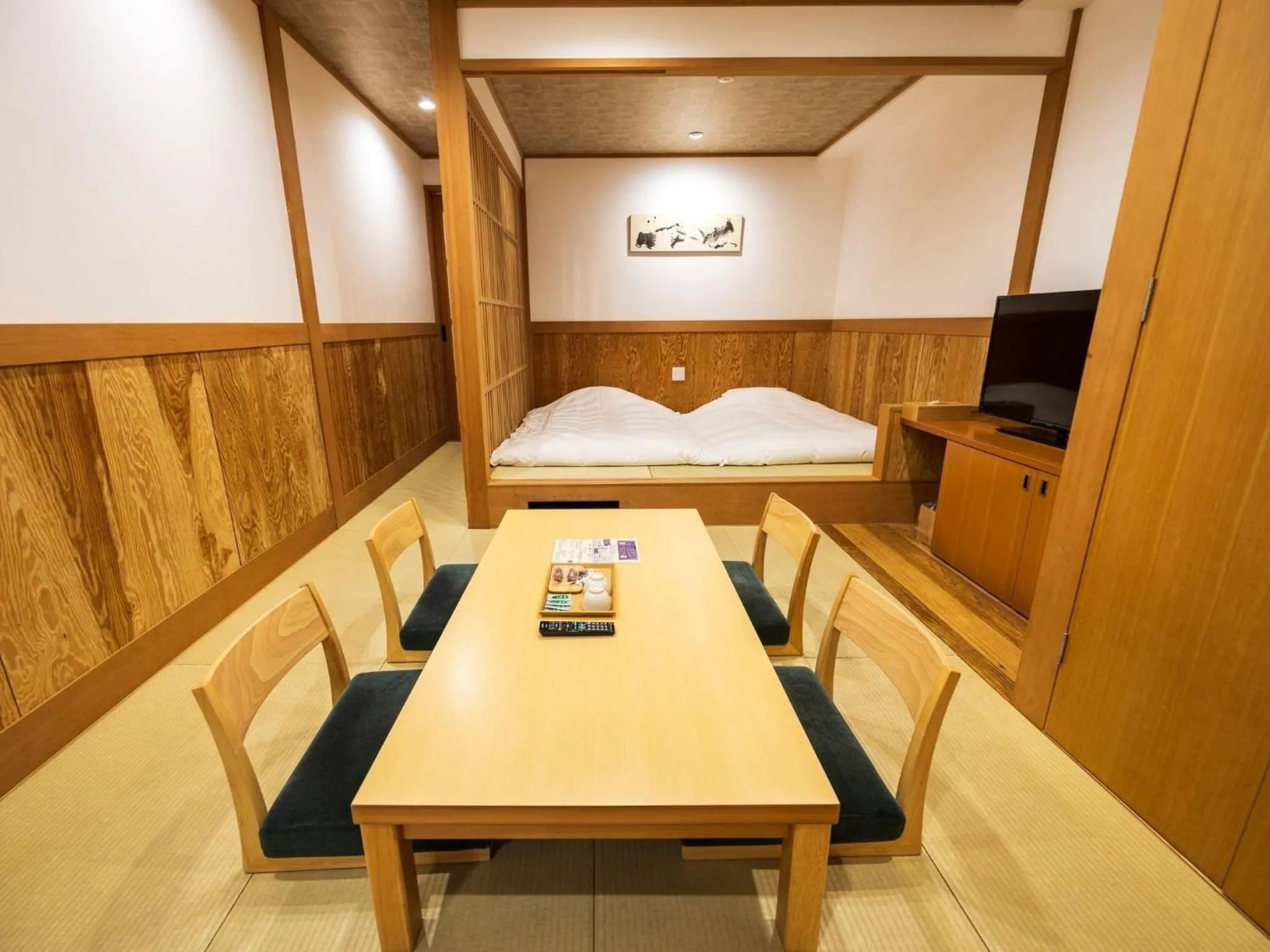 Photo of the whole room, Bed in Susukinohara Ichinoyu