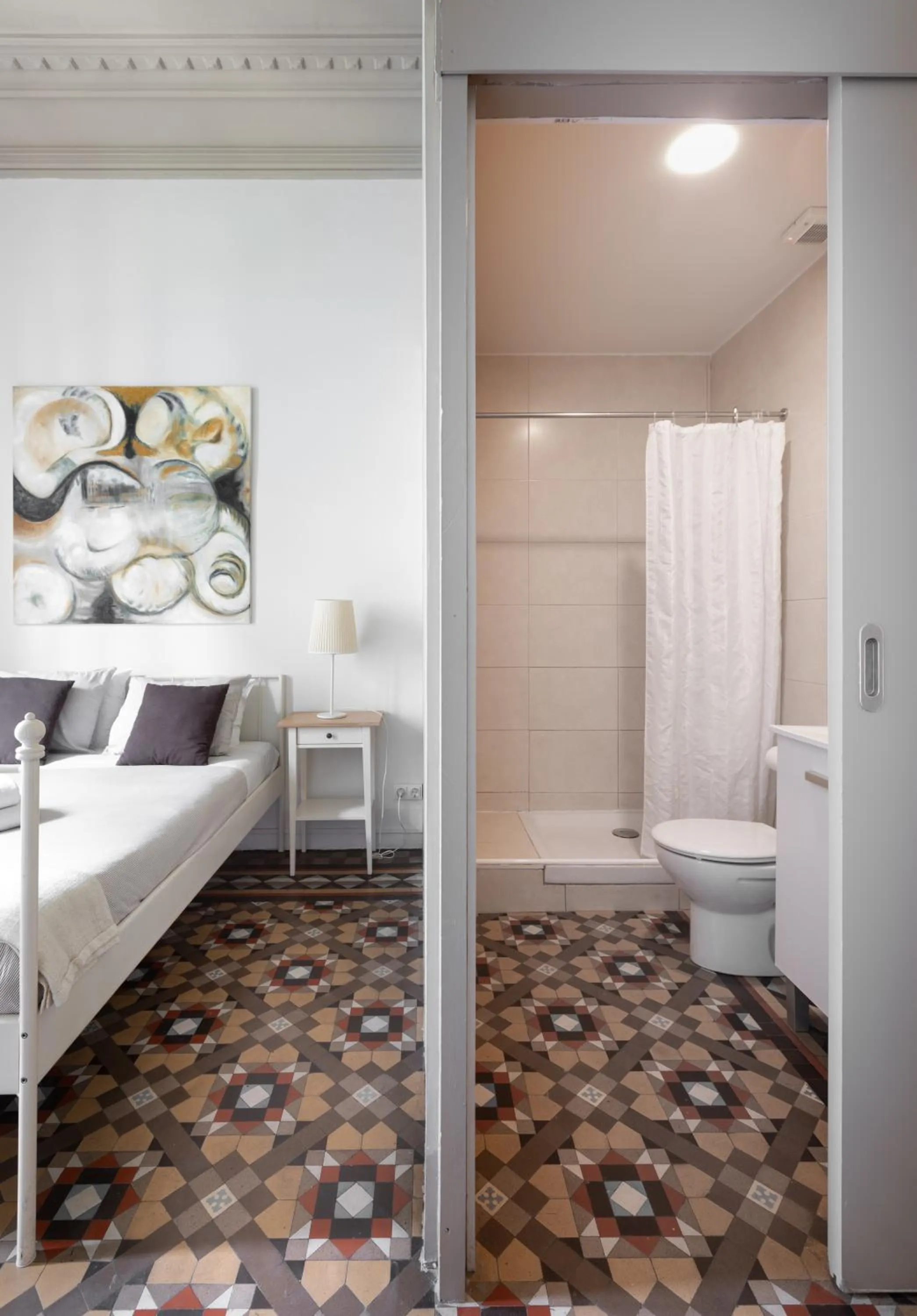 Bathroom, Bed in CasaNova Guest House