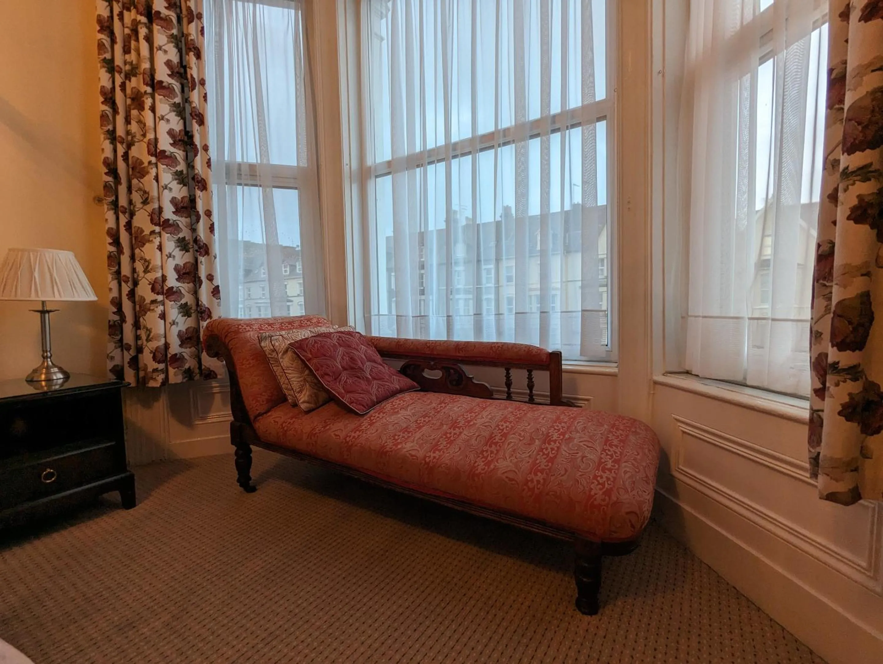 Bedroom in The Senarth Guesthouse - Seaside Guesthouse with Breakfast & Free Parking