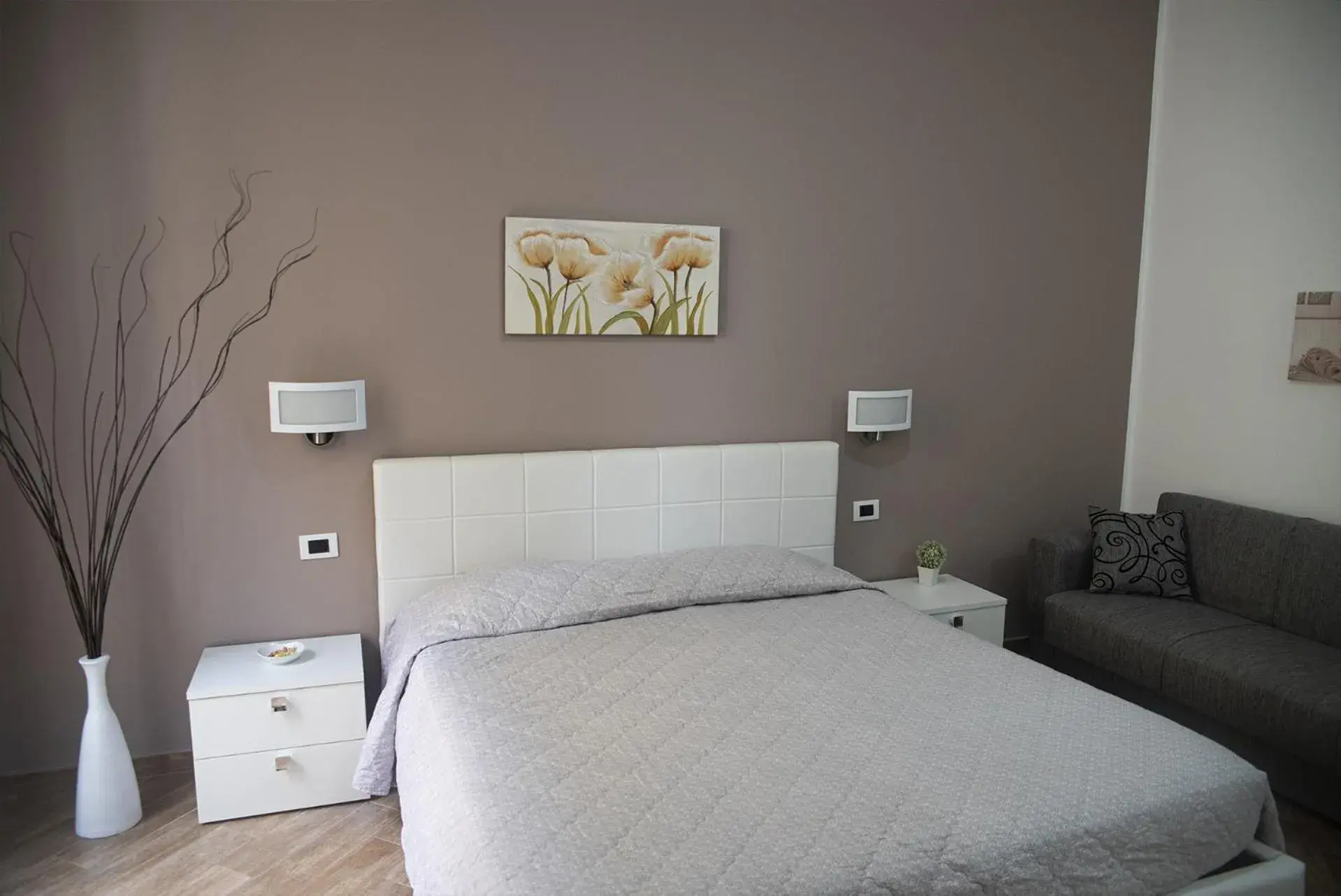 Triple Room with Private Bathroom in Cavaliere Costa Triple Room with Private Bathroom in Cavaliere Costa