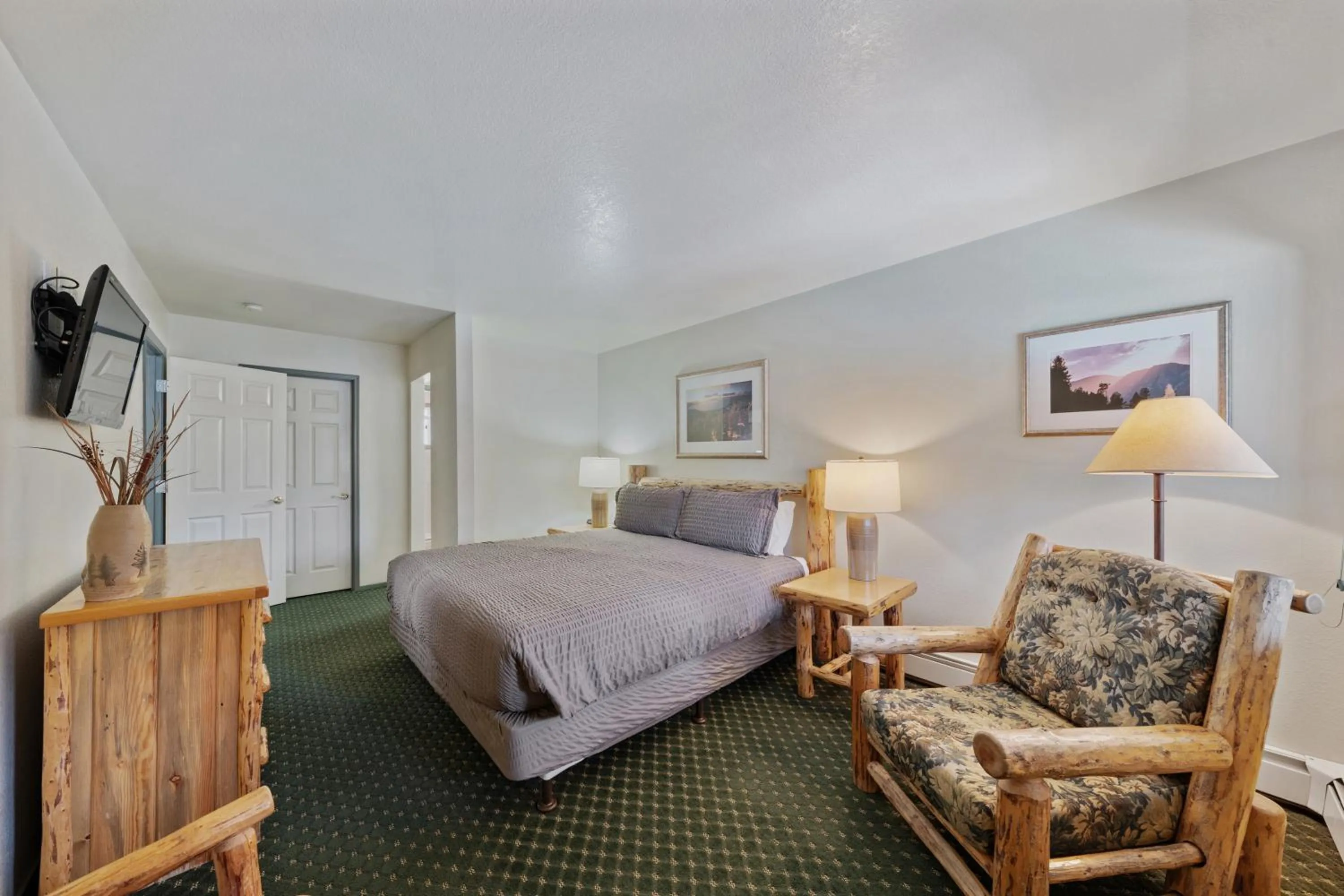 Bed in The Lodge at Lake Tahoe