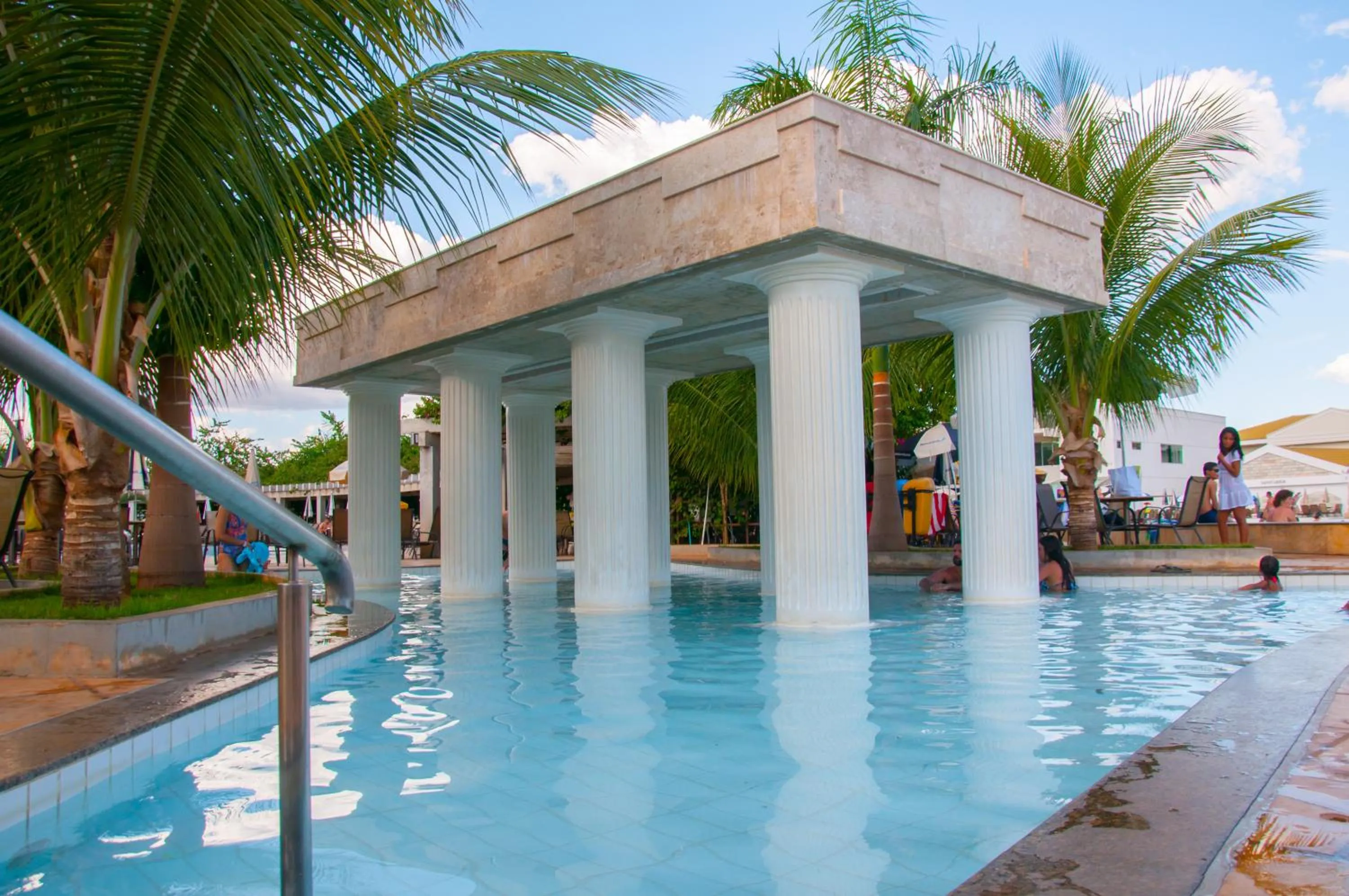Swimming pool in LACQUA DIROMA Hotéis e Parques, diversão 24h
