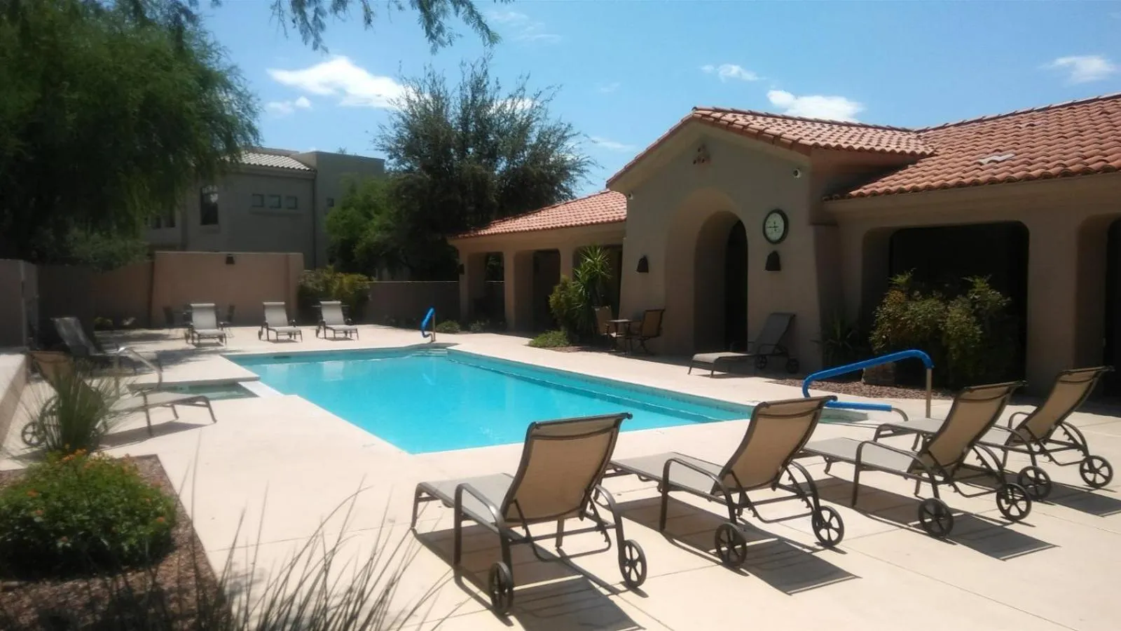 Swimming pool in Casitas at Sabino Springs
