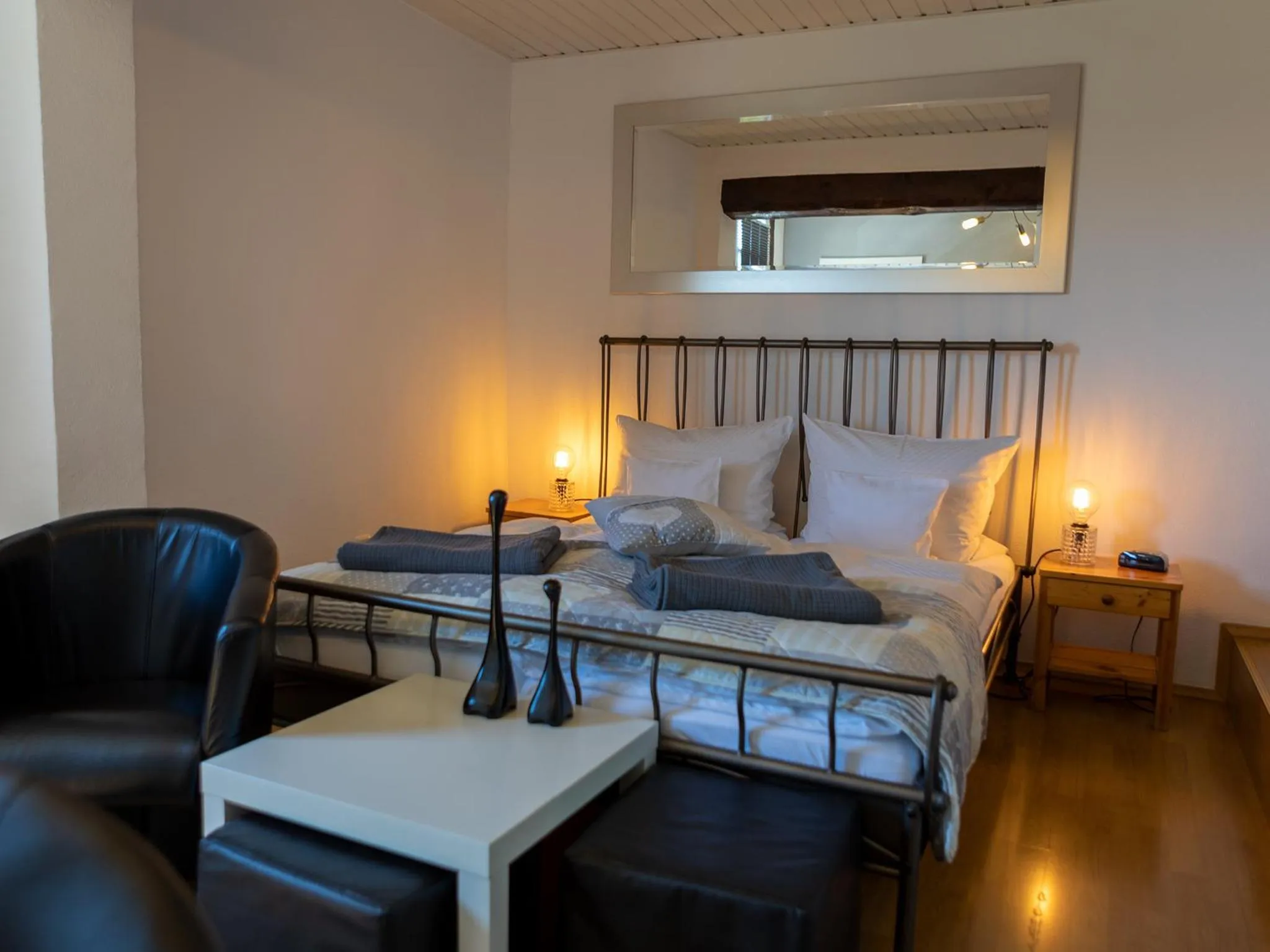 Bed in Hotel Zum Burggraf