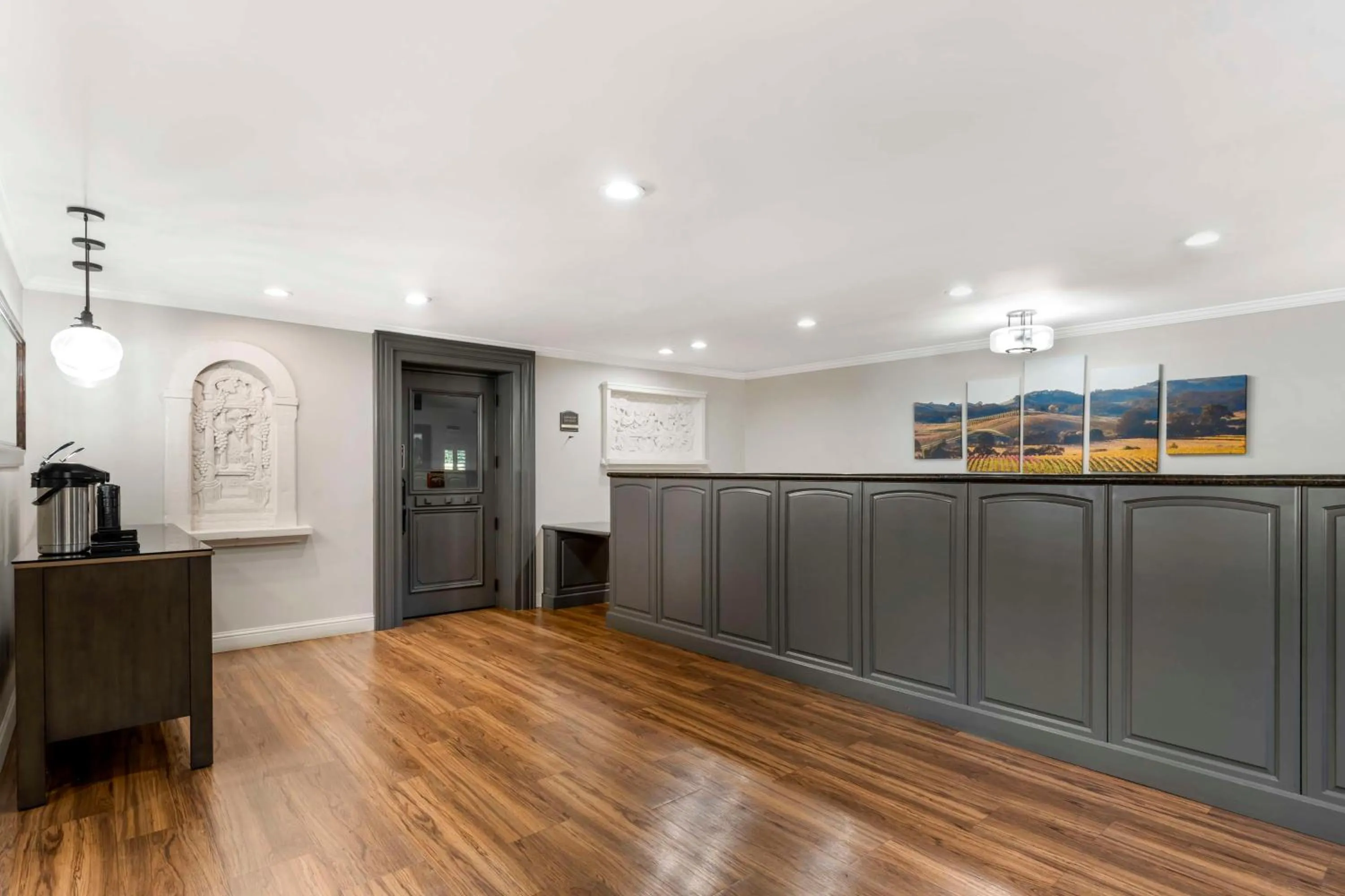 Lobby or reception in Best Western Dry Creek Inn