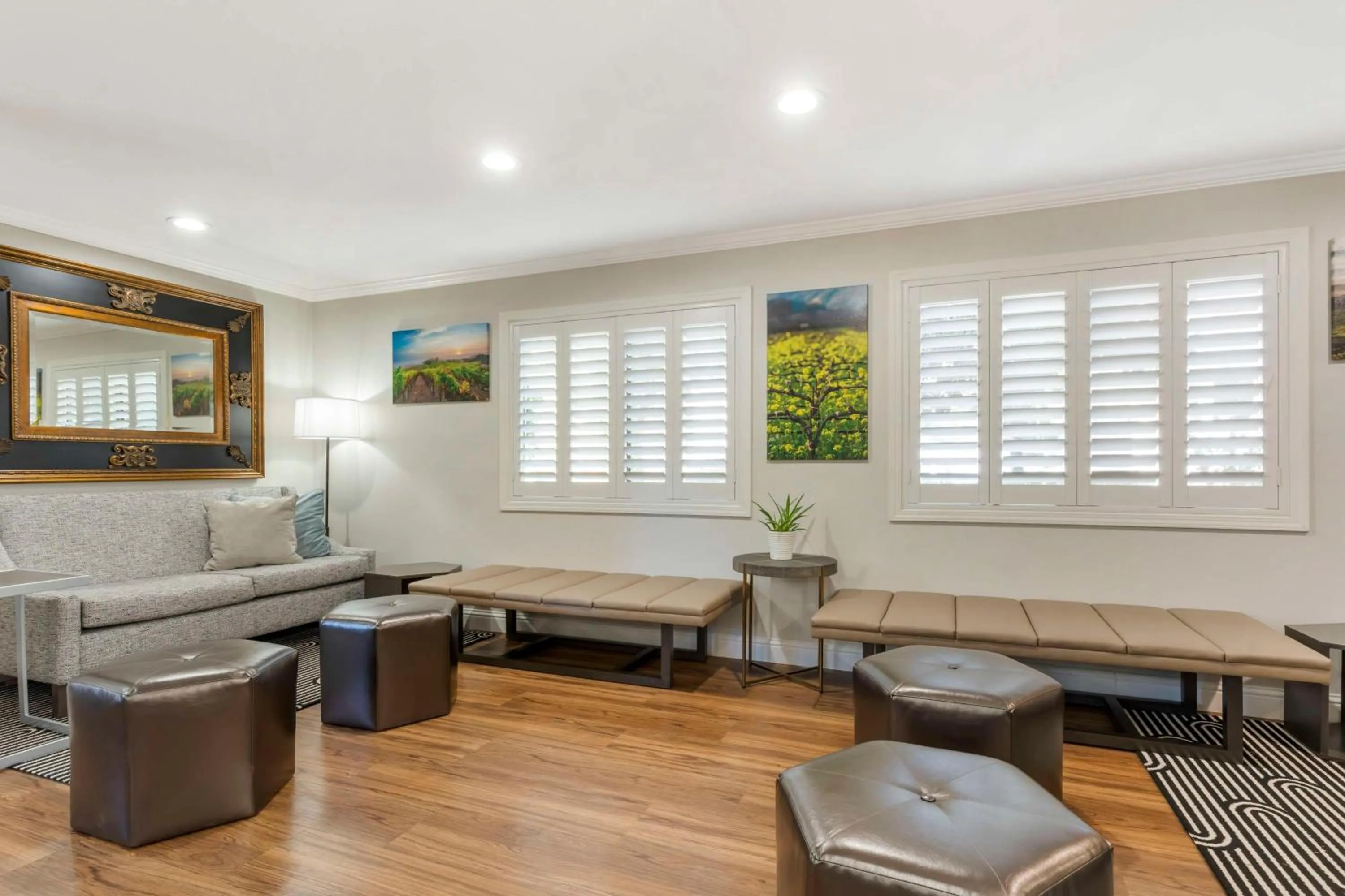 Lobby or reception in Best Western Dry Creek Inn