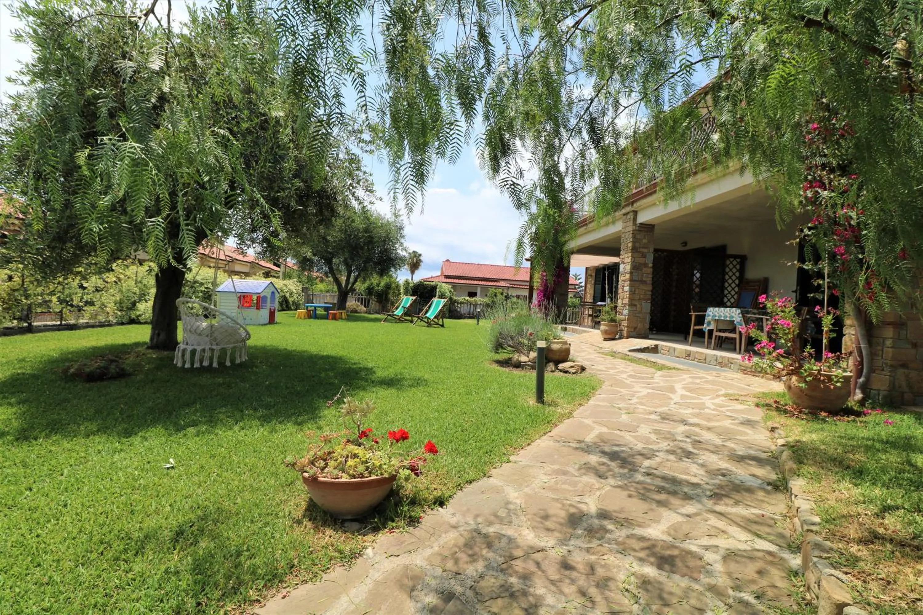 Property building in Villa di Marinella