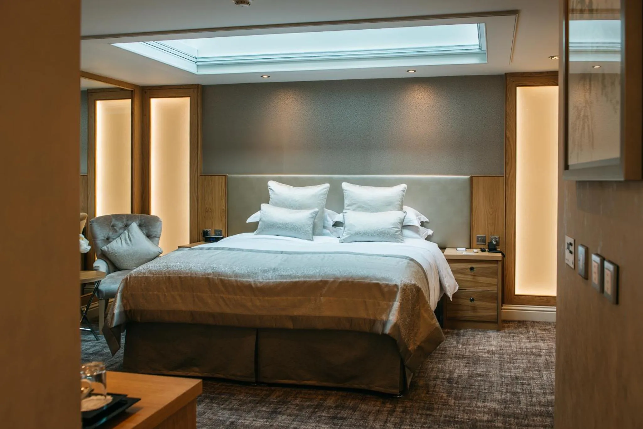 Bedroom, Bed in The Dean Court