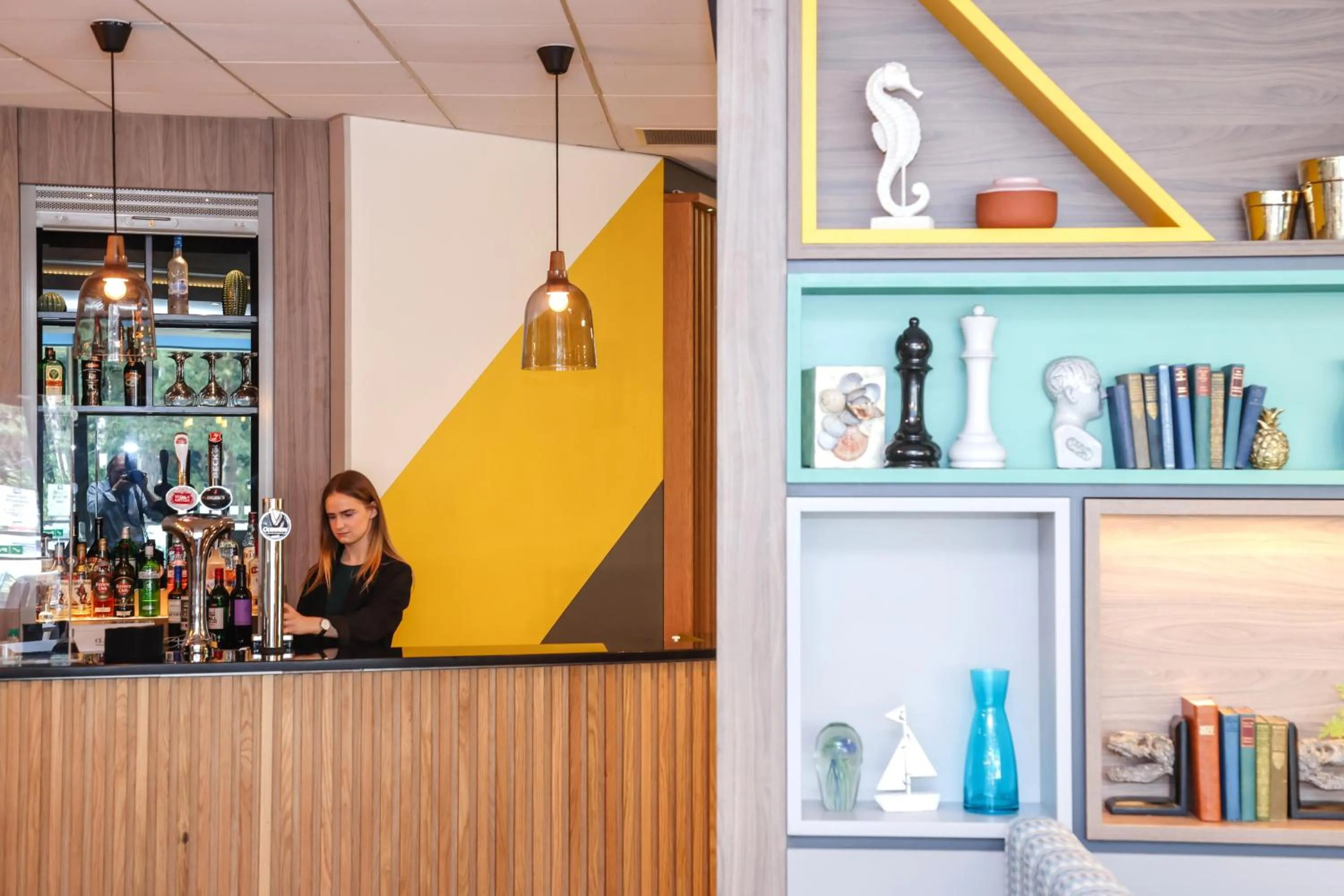 Restaurant/places to eat in Holiday Inn Bournemouth by IHG