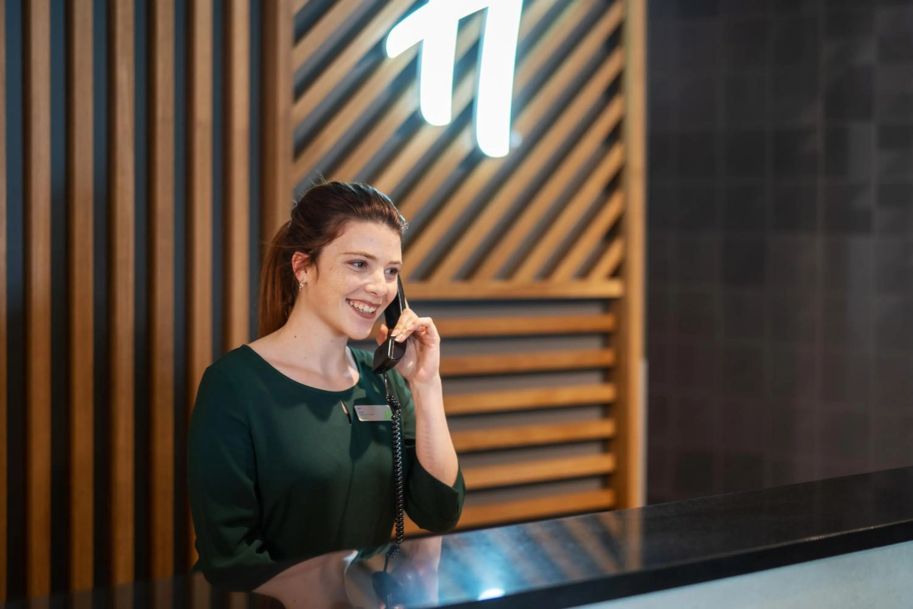 Lobby or reception in Holiday Inn Bournemouth by IHG