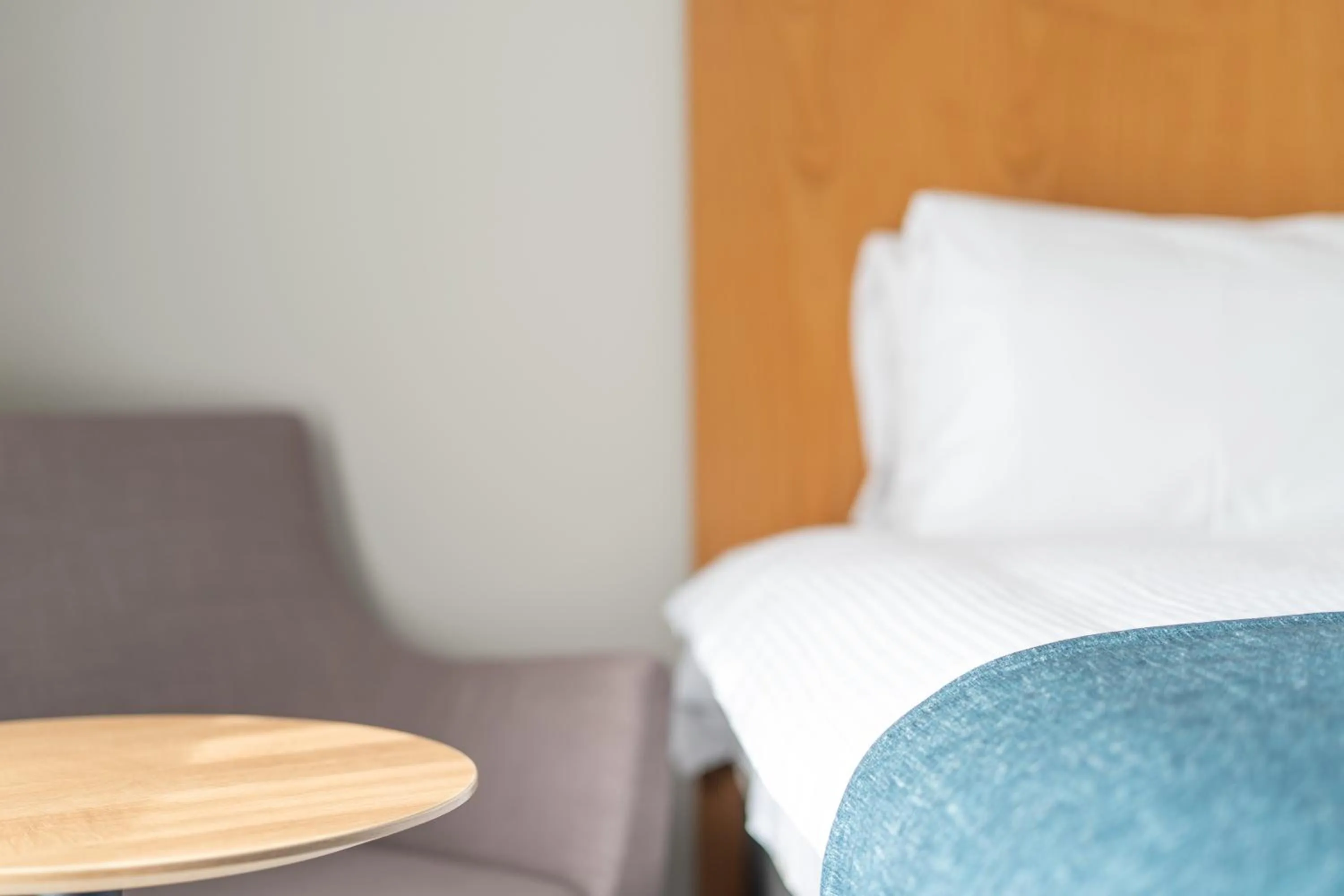 Photo of the whole room, Bed in Holiday Inn Bournemouth by IHG