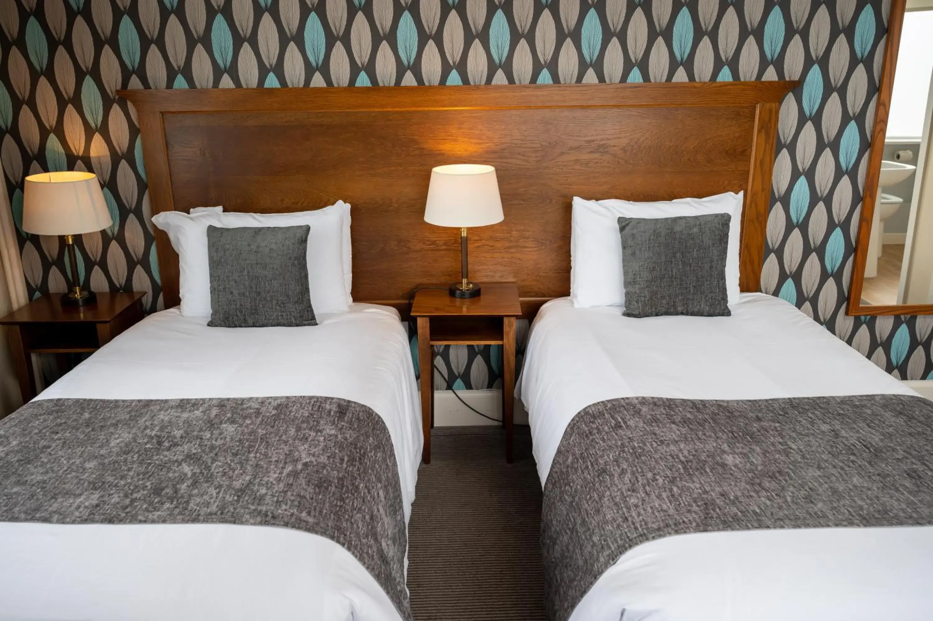 Twin Room with Sea View in Commodore Hotel by Greene King Inns Twin Room with Sea View in Commodore Hotel by Greene King Inns