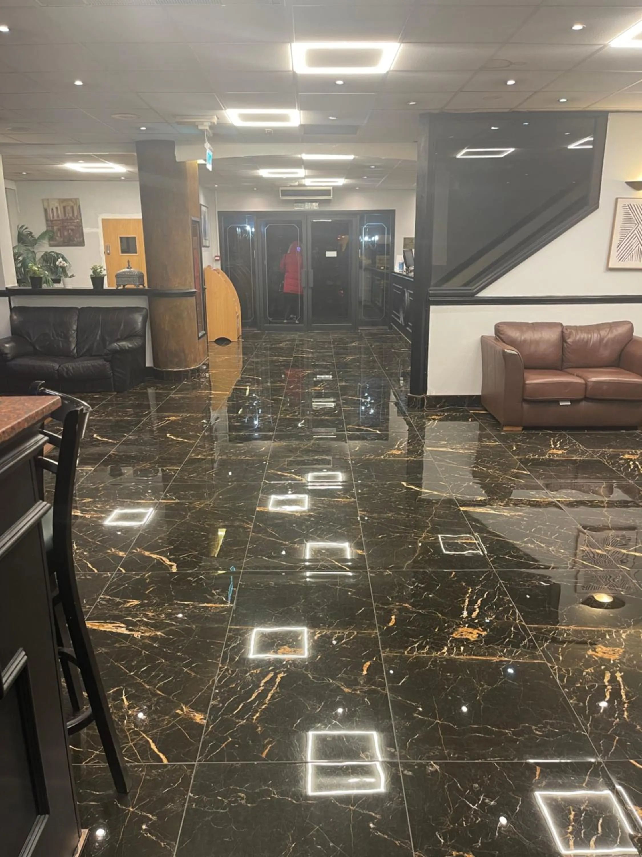 Lobby or reception in Hylands Hotel