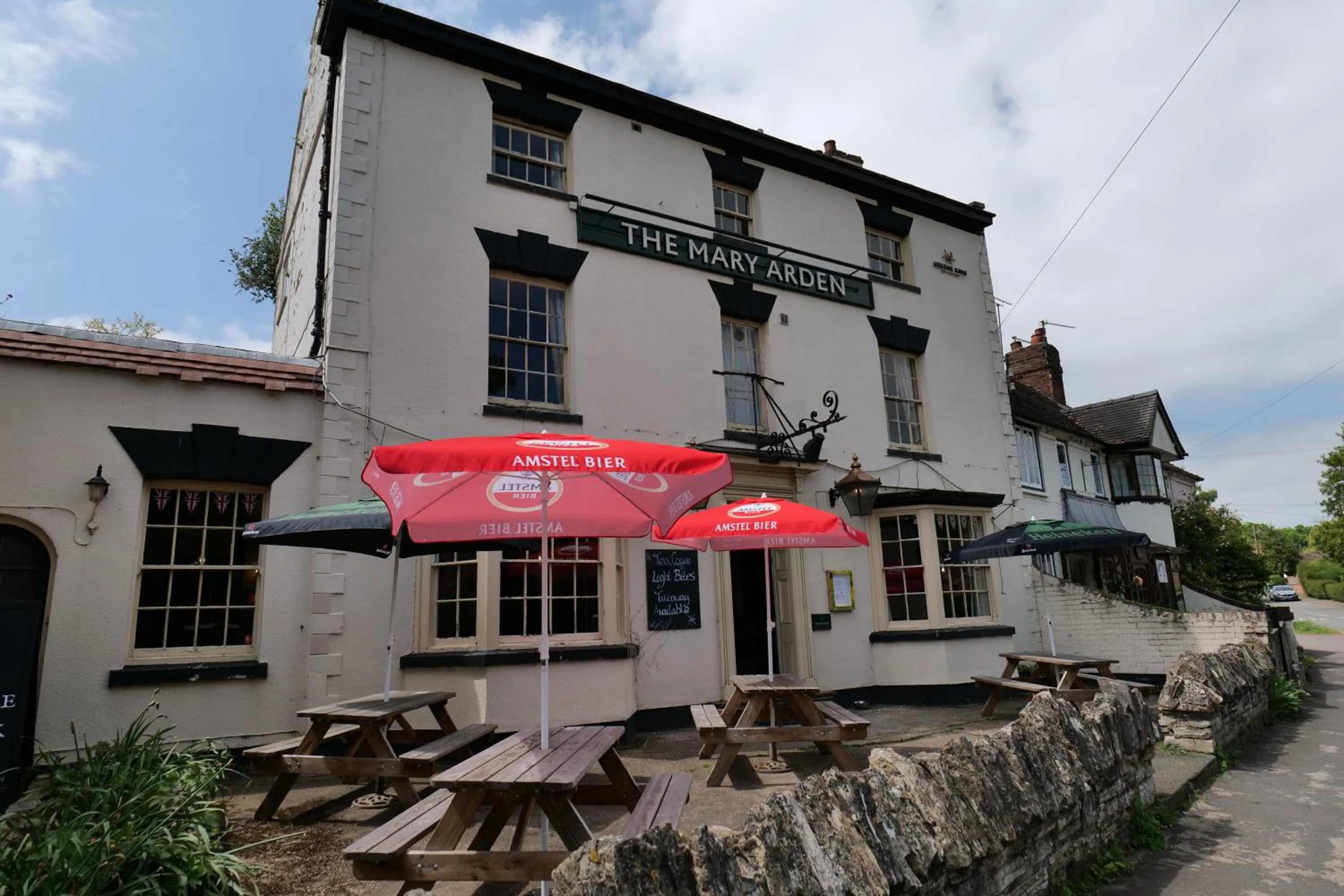 Property building in The Mary Arden Inn