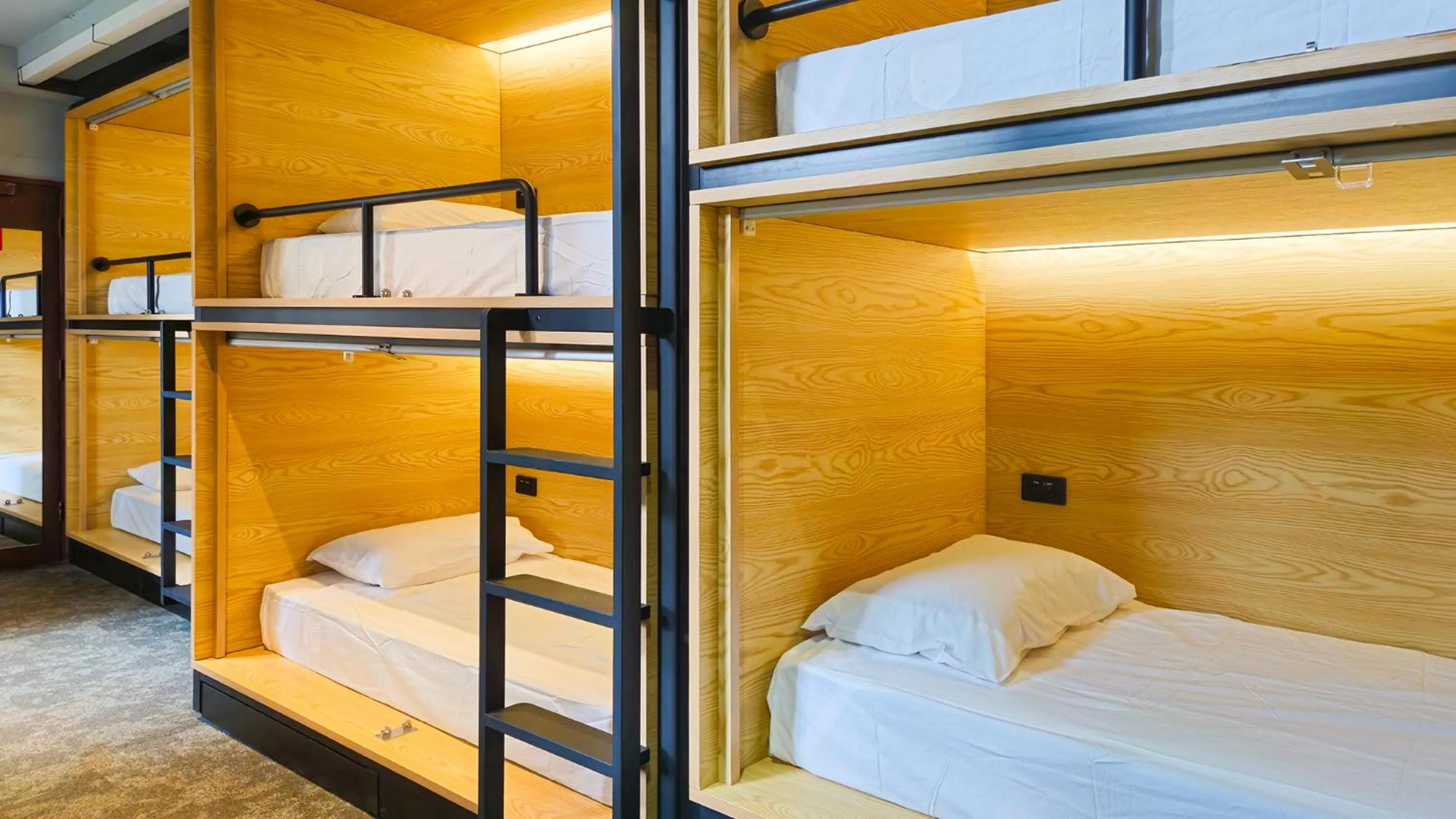 Bedroom, Bed in The Capsule Hotel