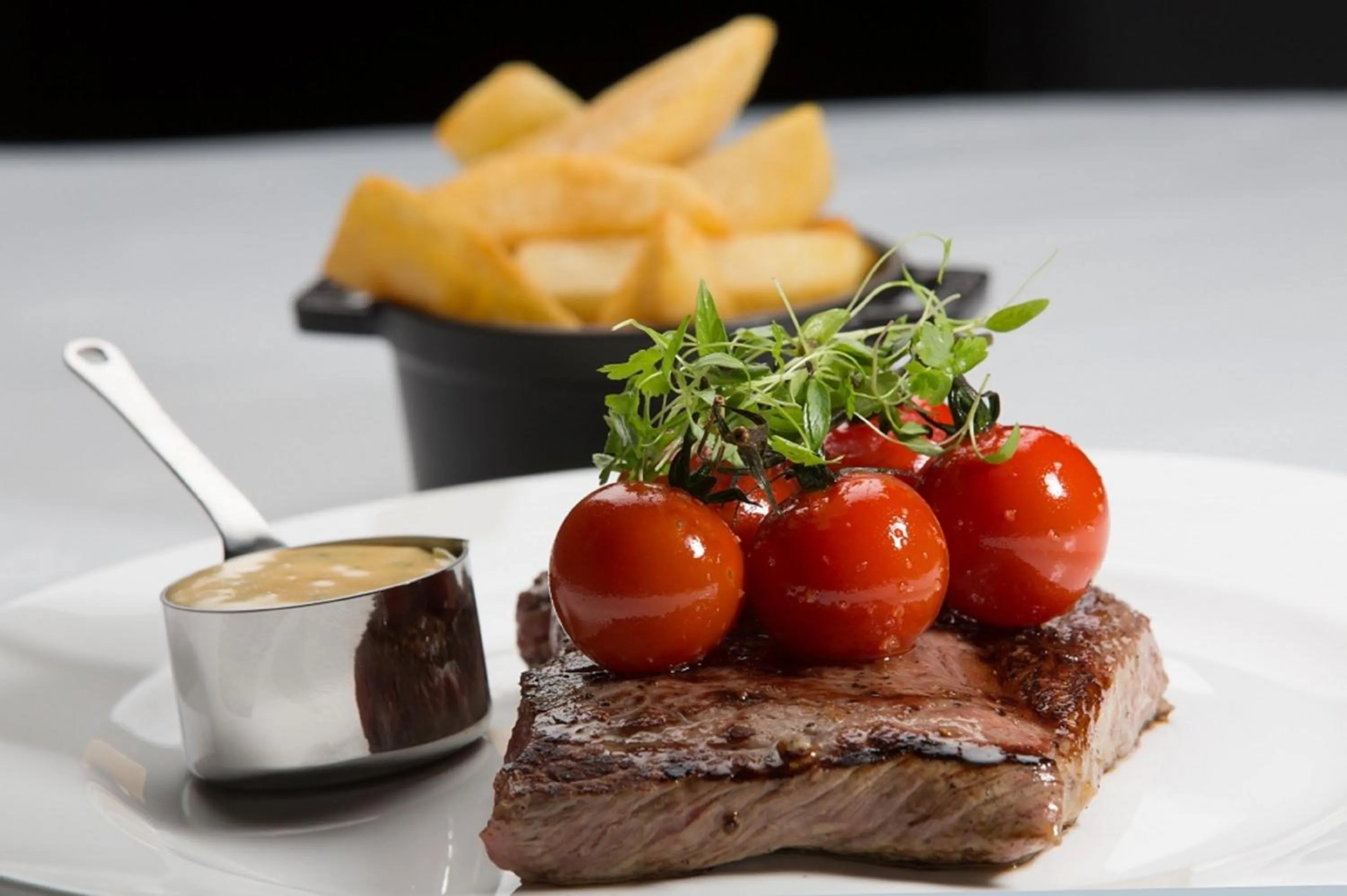 Restaurant/places to eat in Holiday Inn Dumfries by IHG